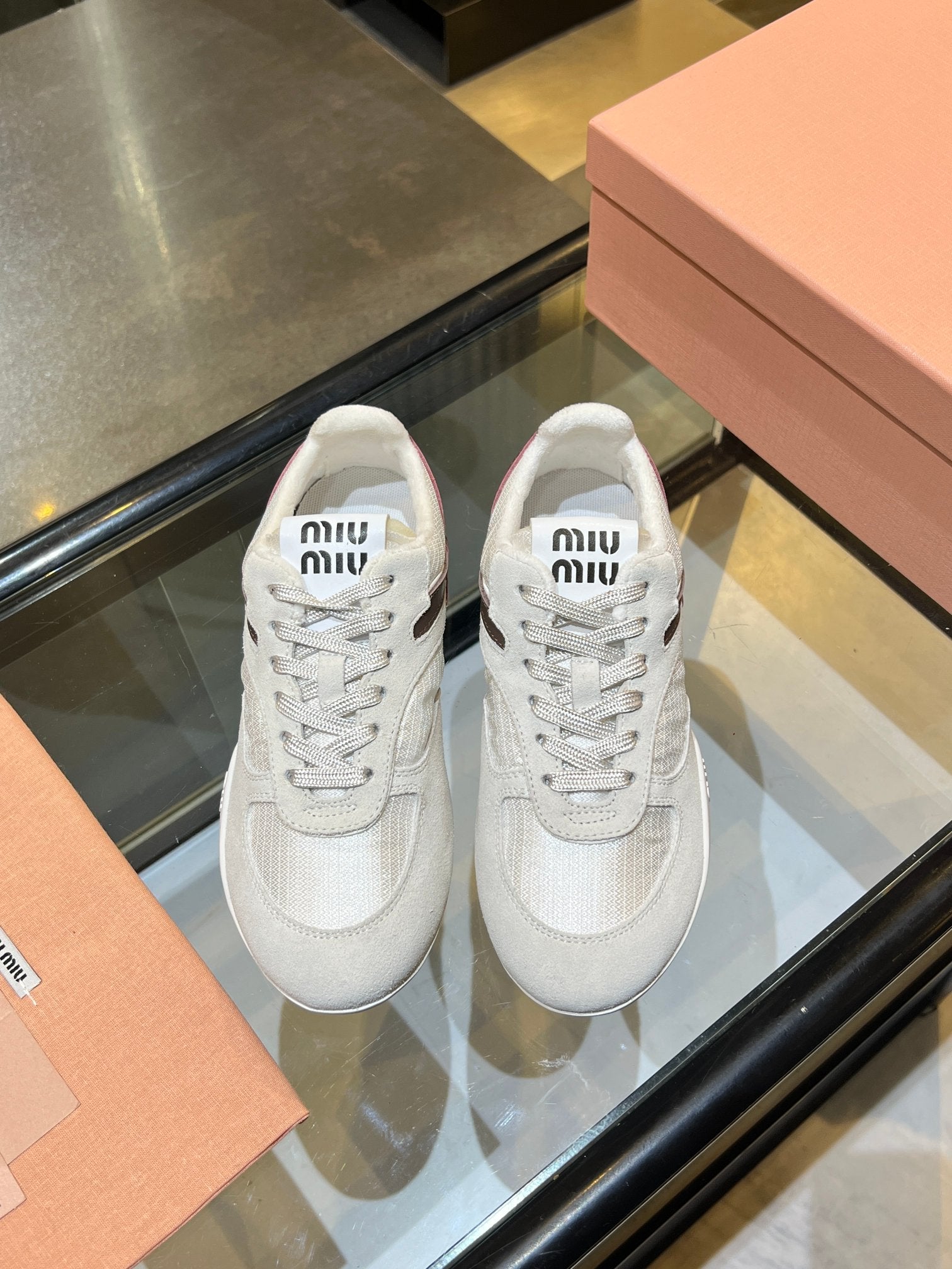 MIU x NB 26ss Sneaker Creams Burgundy Fabric Suede 625659