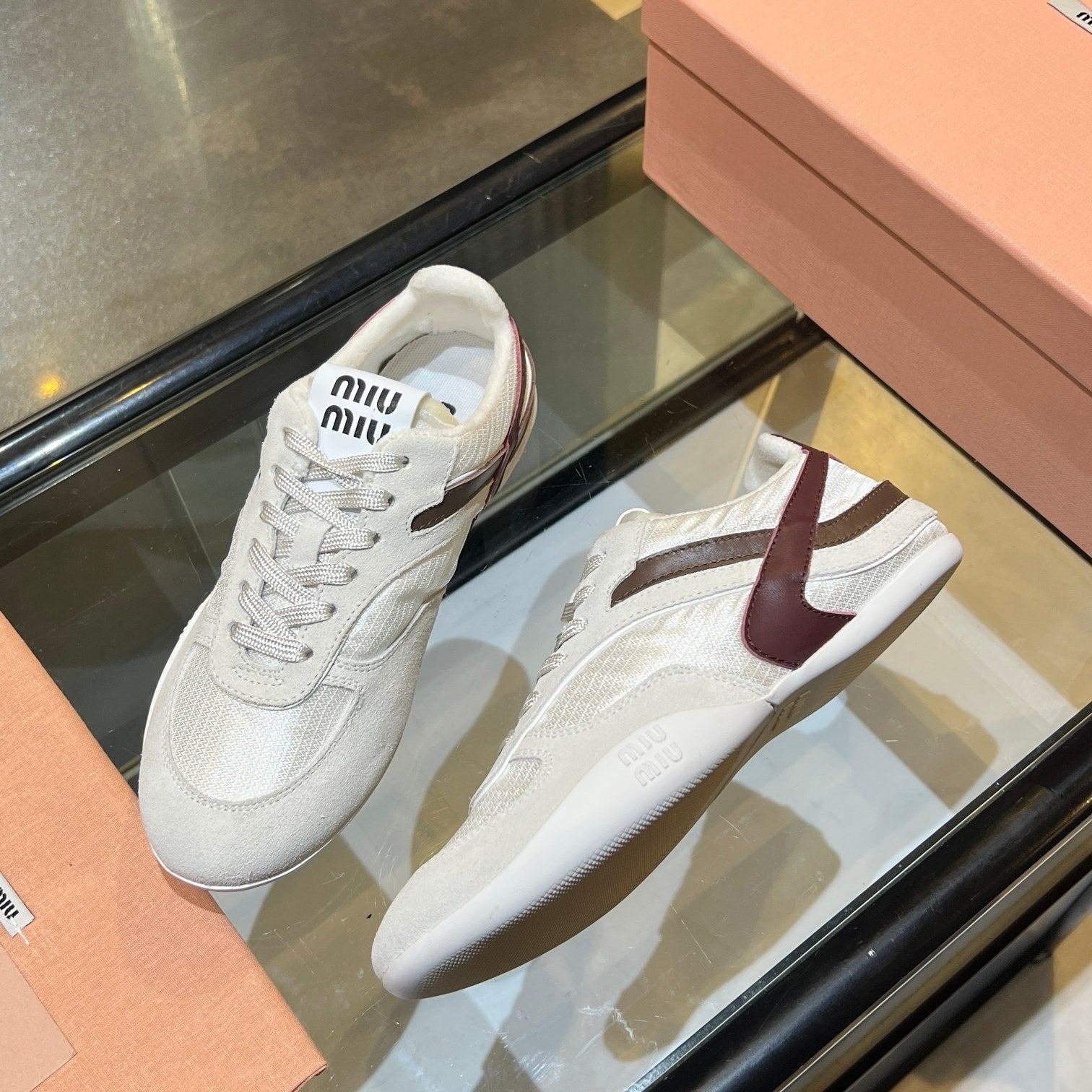 MIU x NB 26ss Sneaker Creams Burgundy Fabric Suede 625659