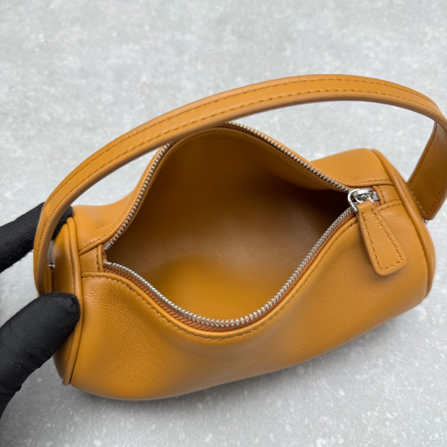 The Row 2025 Round 90's Bag Yellow Leather