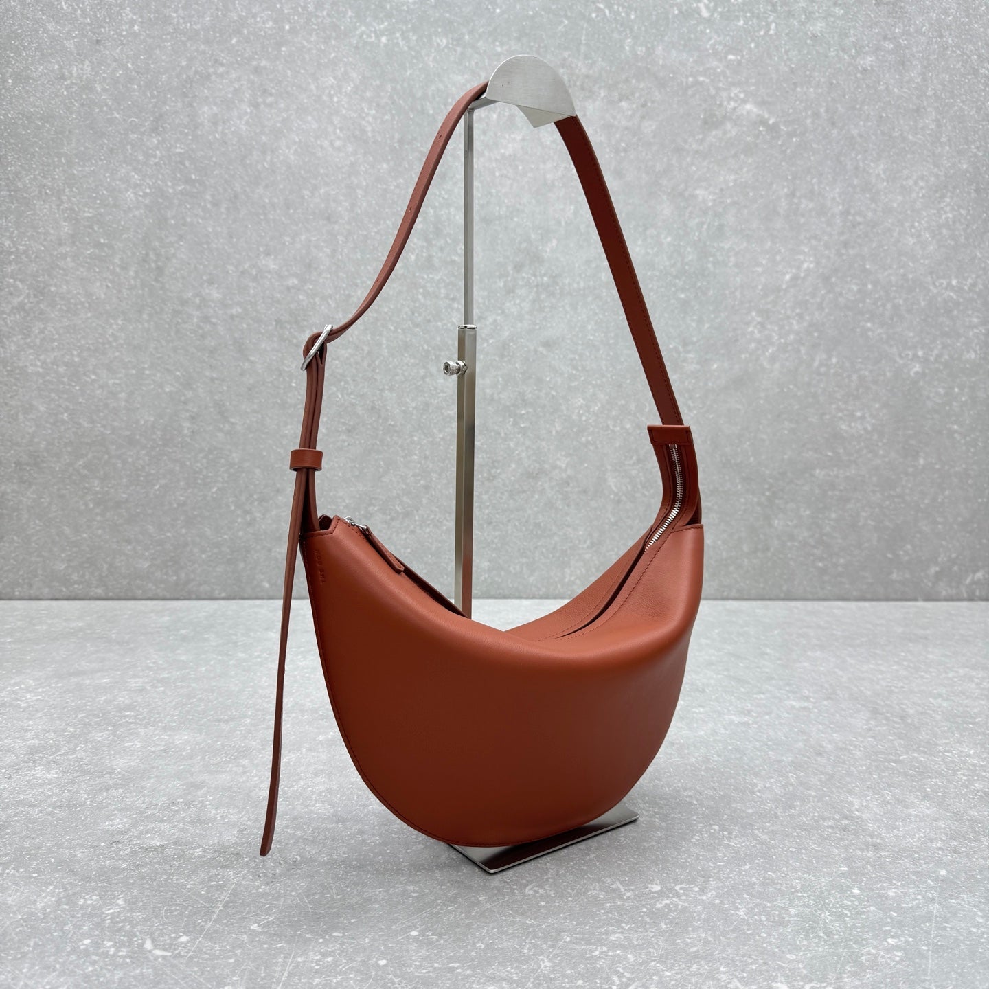 The Row 2025 Jouve Bag 34cm Brownish-red Calfskin