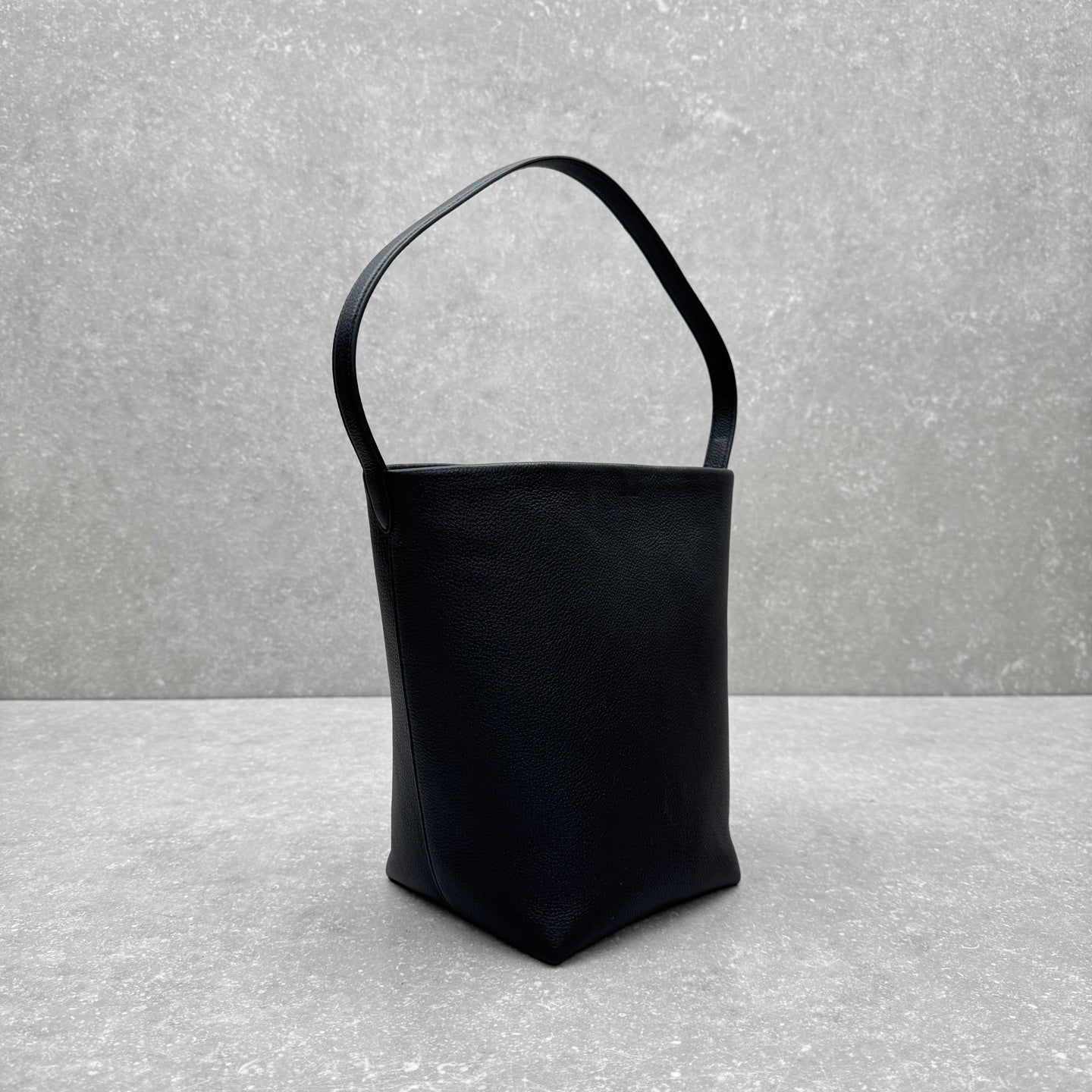 The Row 2025 N/S Park Tote Bag 34cm Black Calfskin