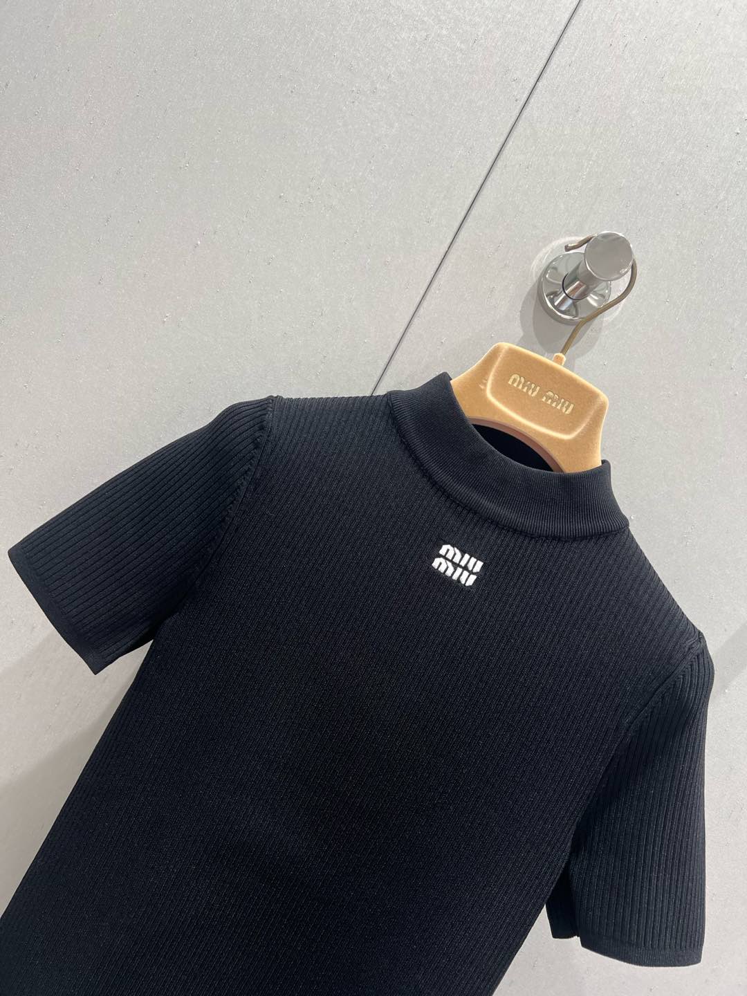 Miu Miu 25 Short-sleeved Knit Sweater Black Viscose