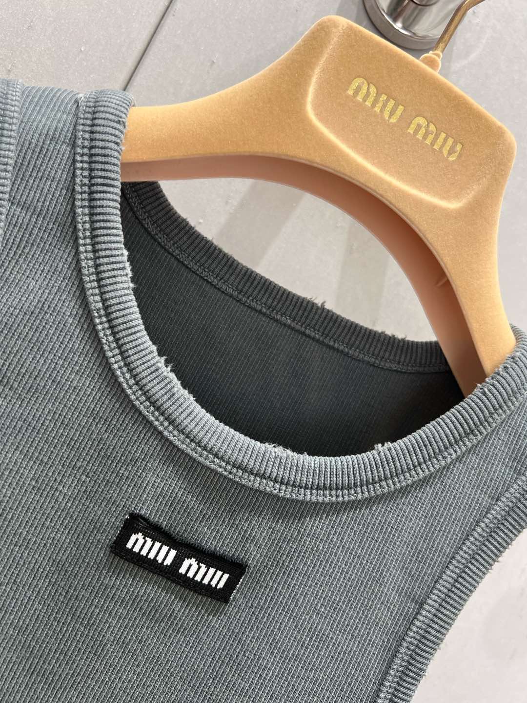 Miu Miu 25 Knitted Sleeveless Vest Gray Cotton