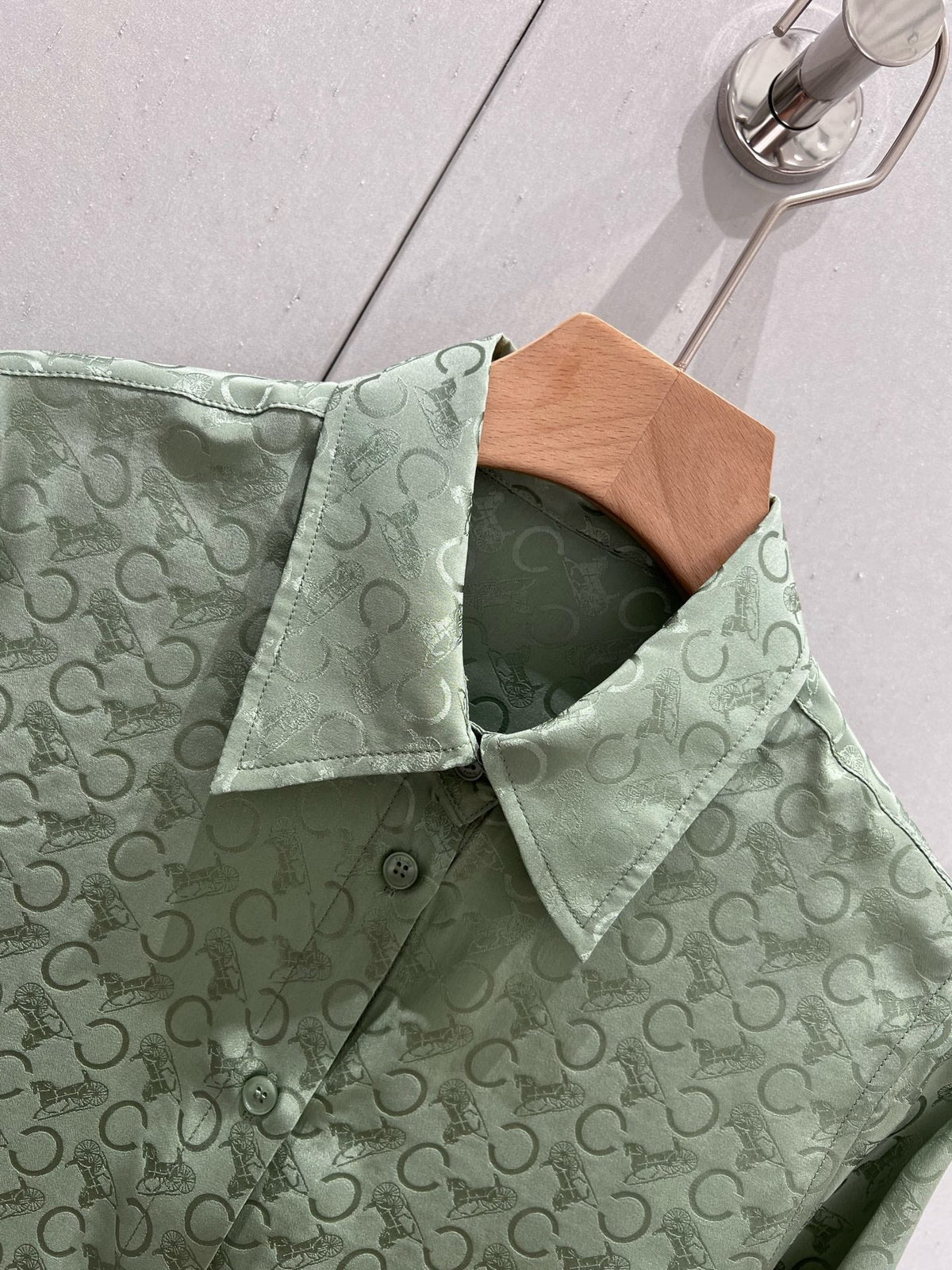 Celine 25 Monogram T-shirt Green Jacquard Silk 210347