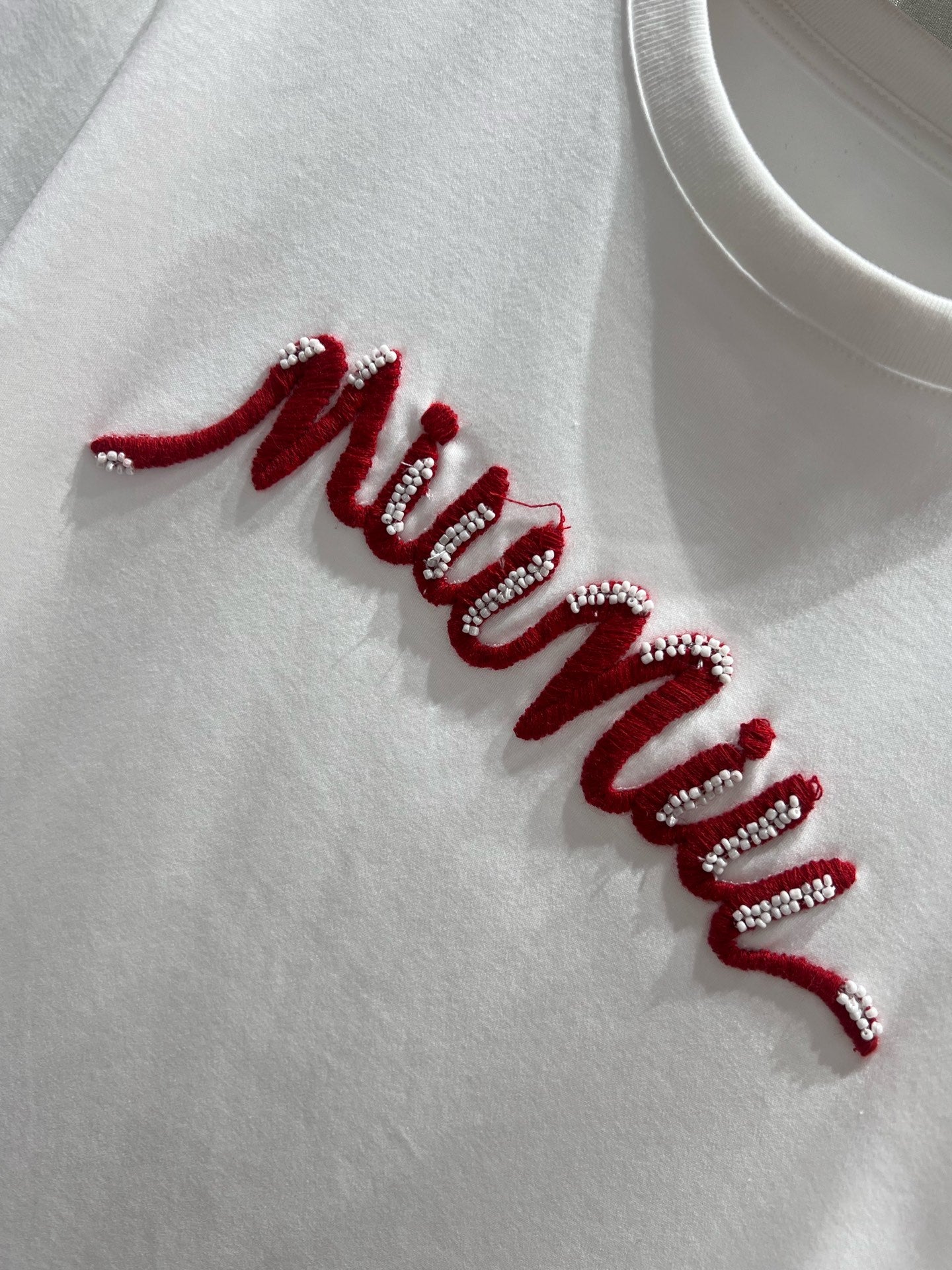 Miu Miu 25 Beaded Short Sleeve T-shirt White Red Cotton 210556