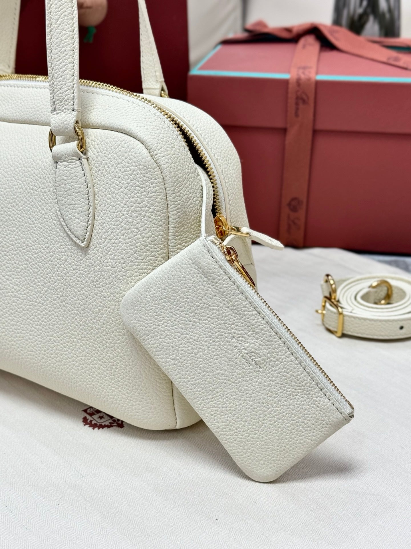 LP 2026 Needle Bag 31cm Off-white Calfskin