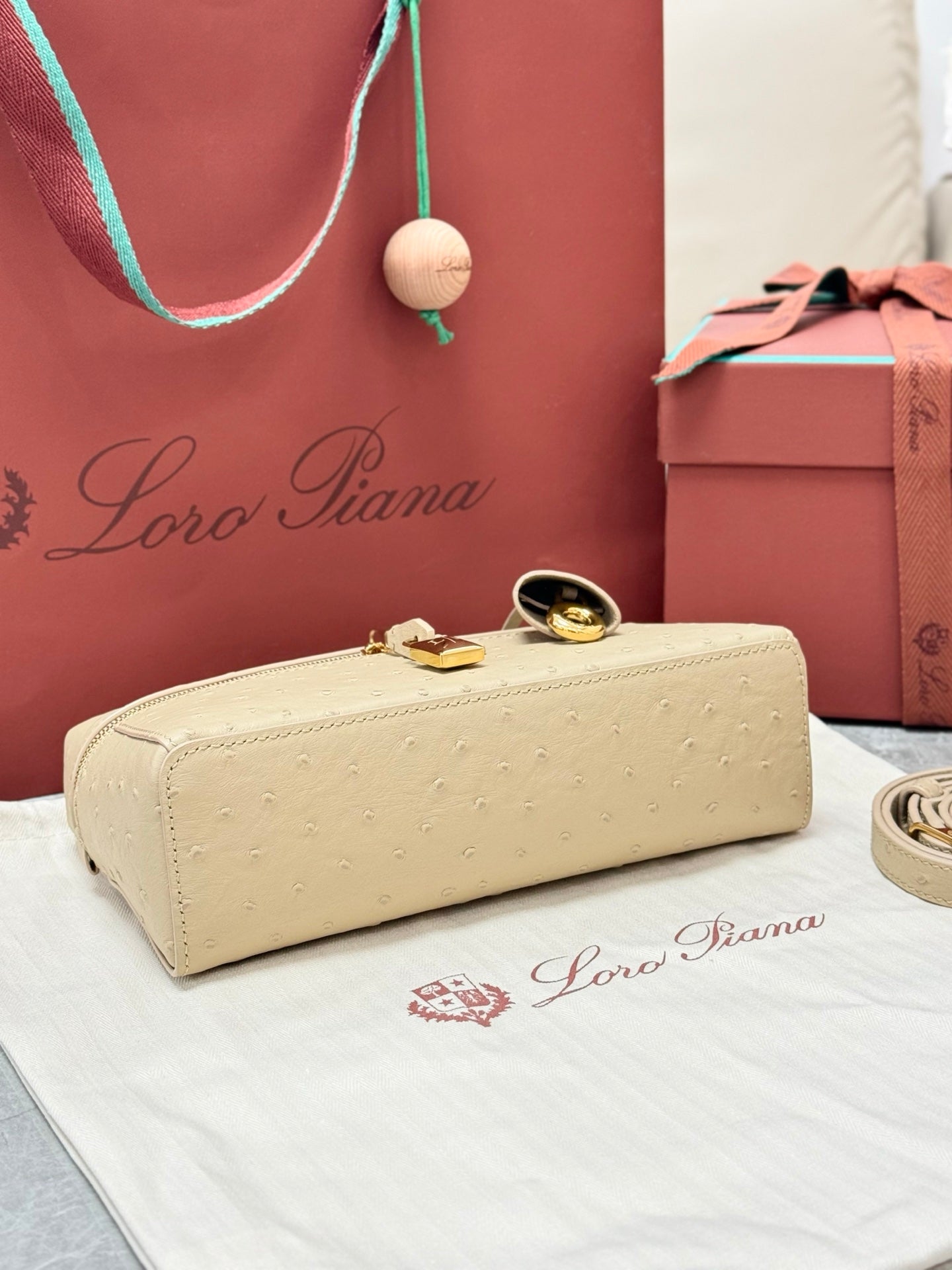 LP 2026 Extra Bag L23 Beige Ostrich Leather With Gold Hardware