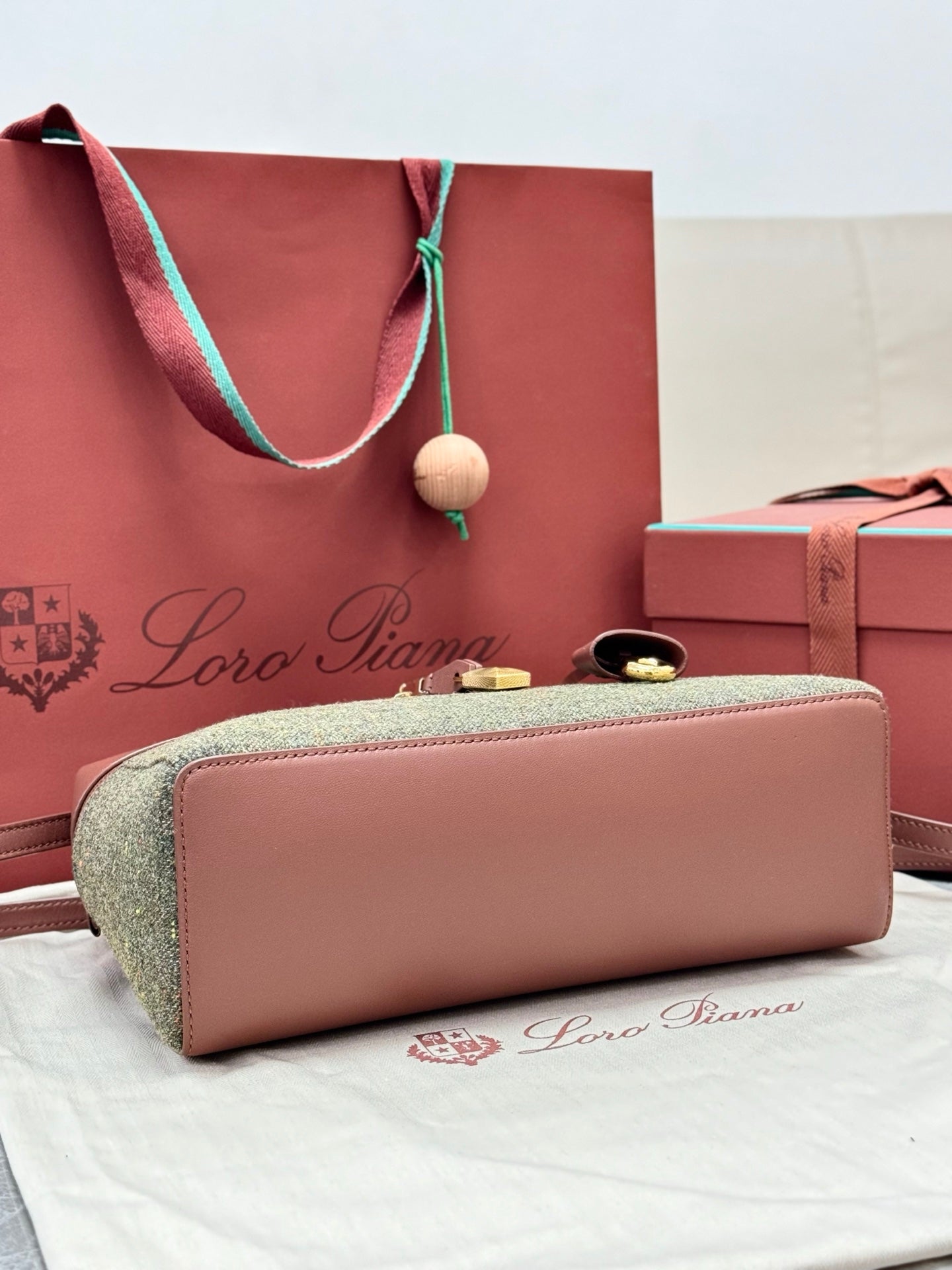 LP 2026 Extra Bag L27 Countryside Sage mix Burnt Tan Wool Leather