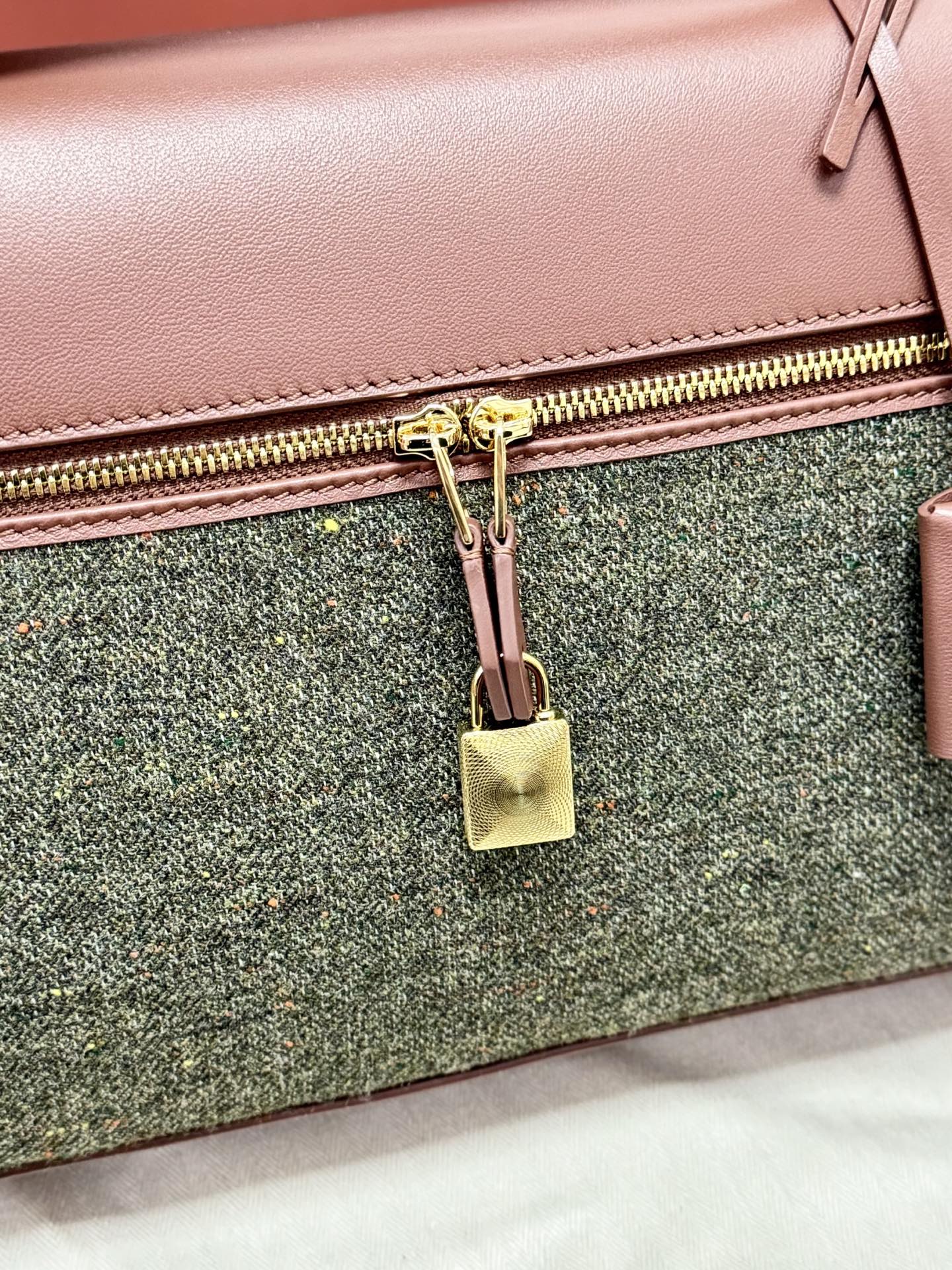 LP 2026 Extra Bag L27 Countryside Sage mix Burnt Tan Wool Leather
