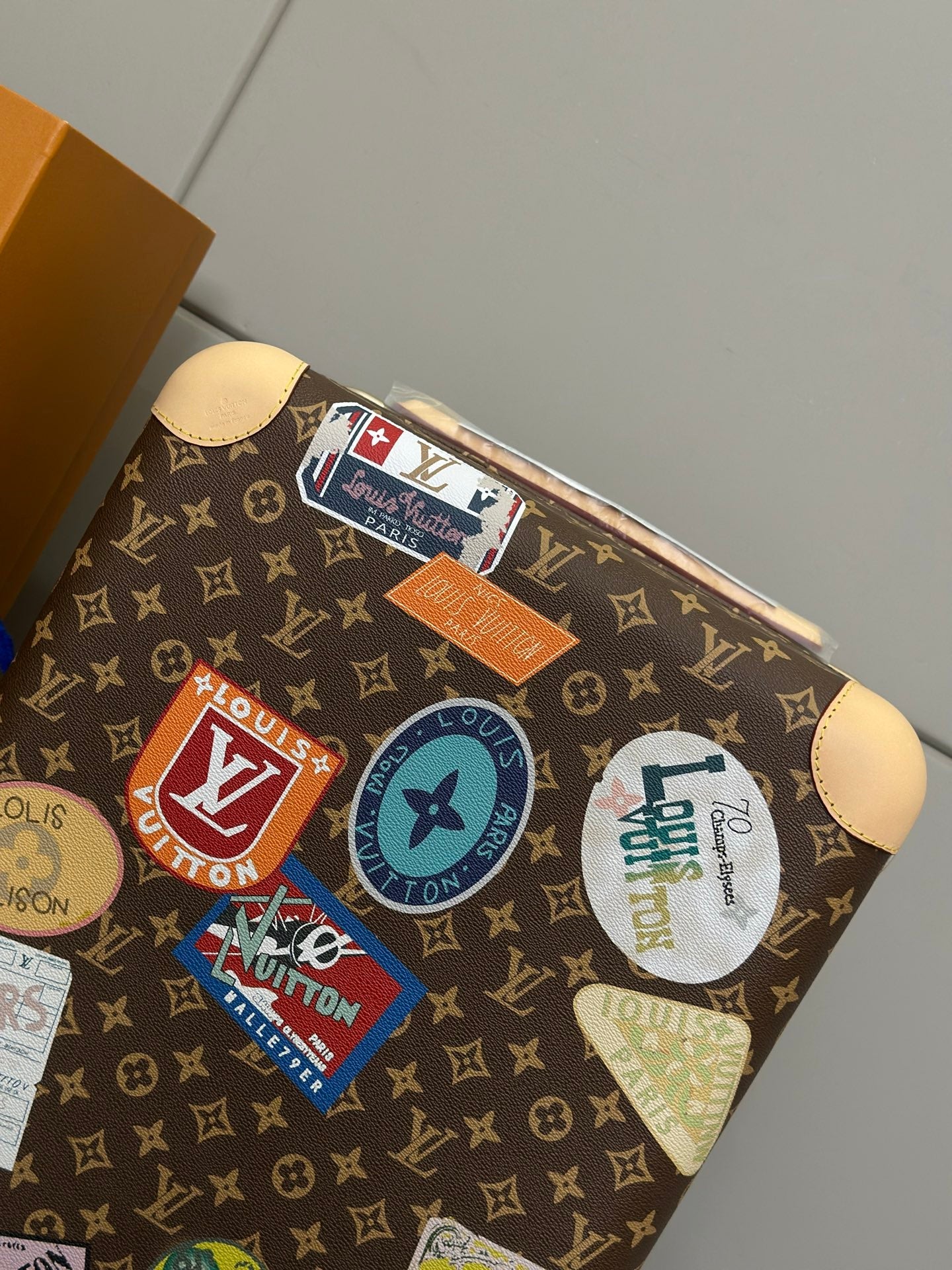 LV 2025 Horizon 55 Travel Stickers Suitcase Brown Beige Canvas Cowhide 273844