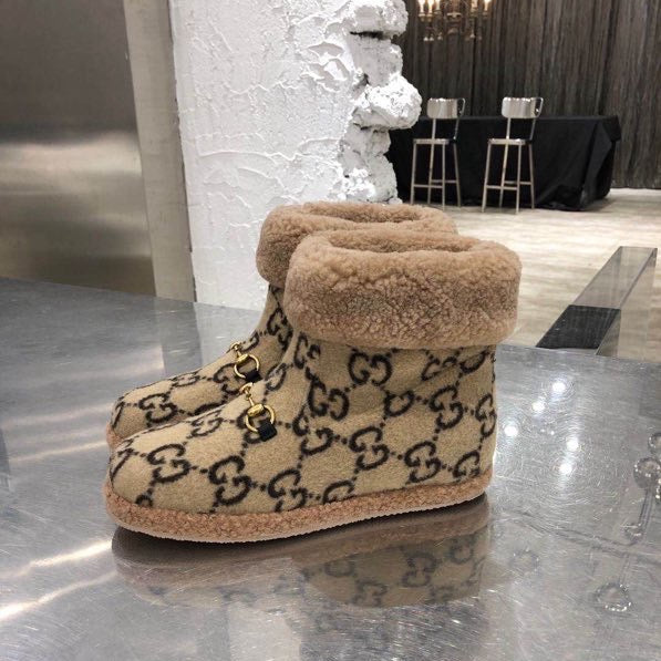 GG Horsebit Snow Beige Black Suede Fleece 576257