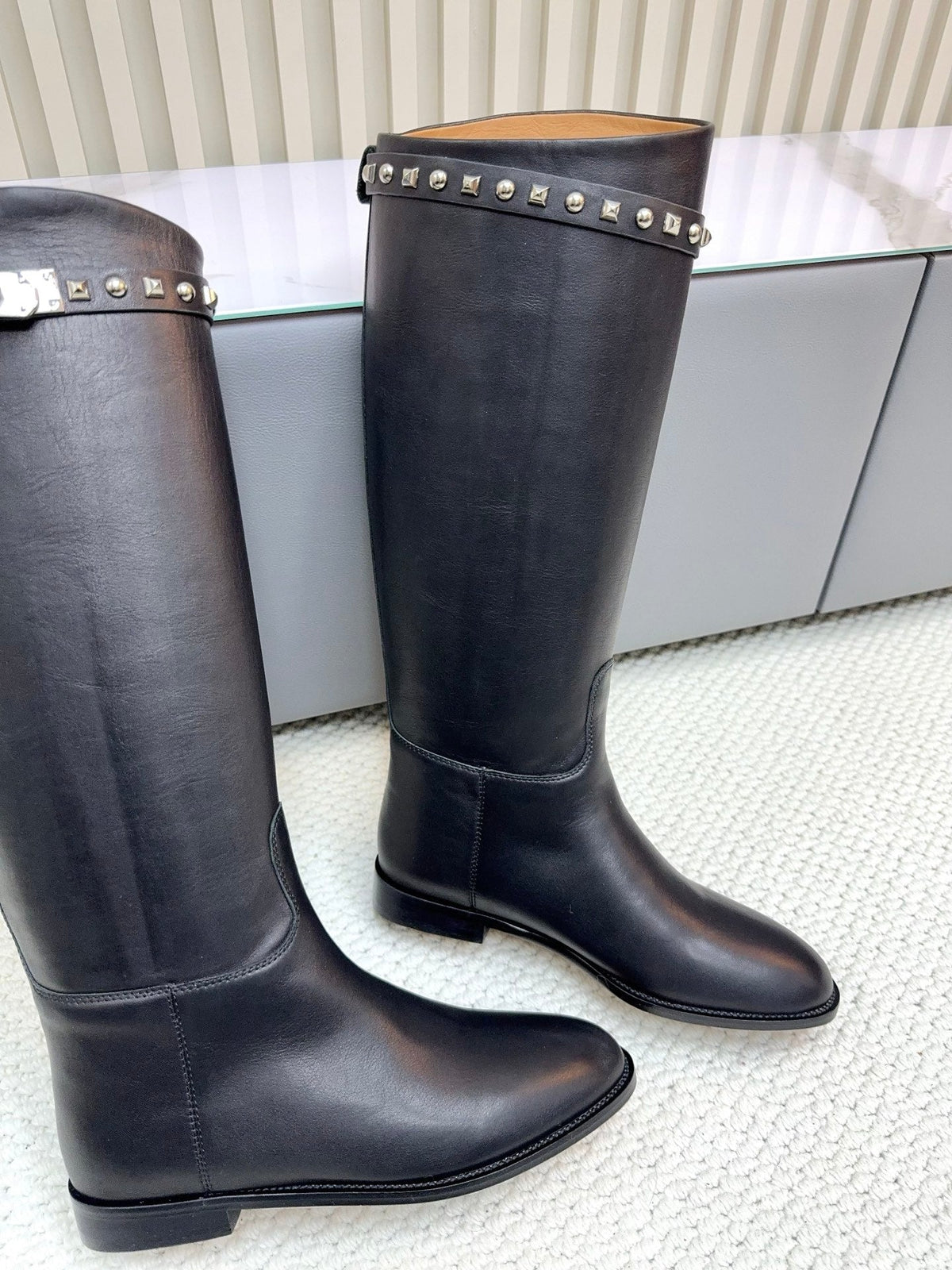 HM 25ss Kelly Buckle Riding Boots Black Cowhide 576121