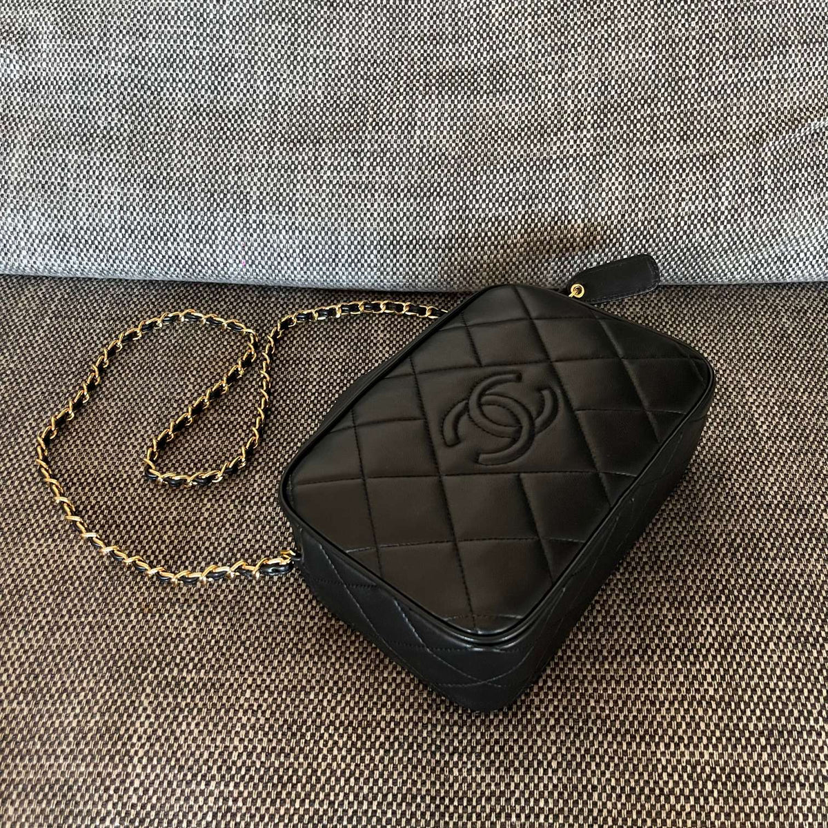 Chanel 2026 Quilted CC Diamond Camera Bag 23cm Black Calfskin