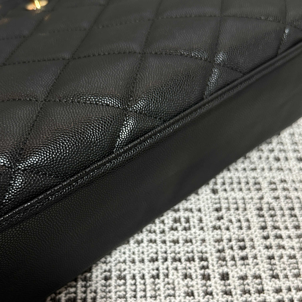 Chanel 2026 Caviar Diamond Flap Shoulder Bag 29cm Black Embossed Calfskin