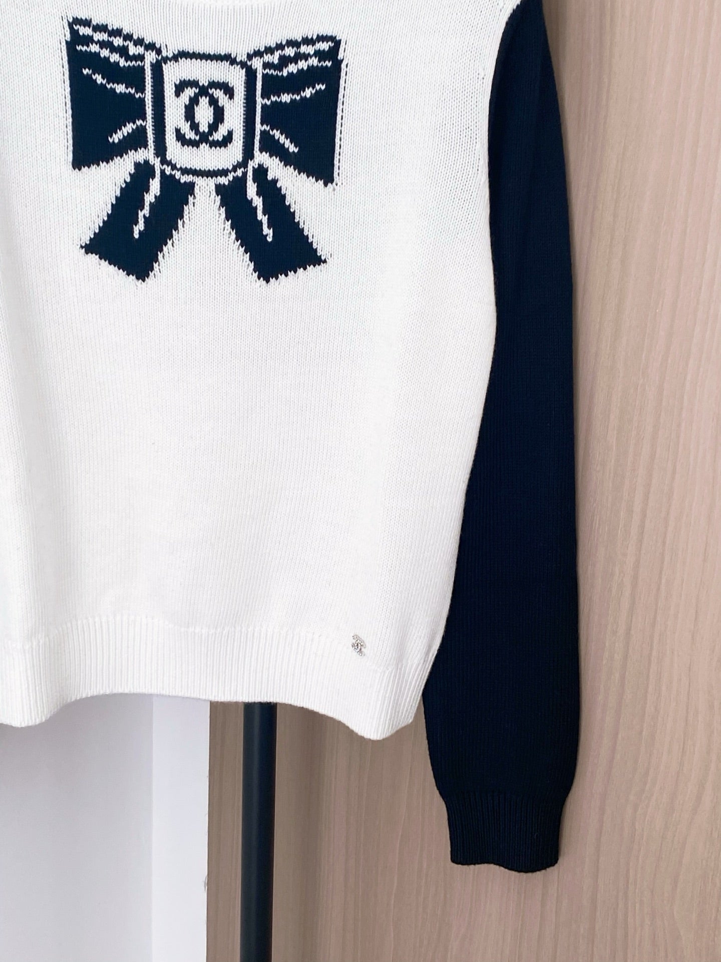 Chanel 2025 Bow Sweater White mix Blue Wool 99230