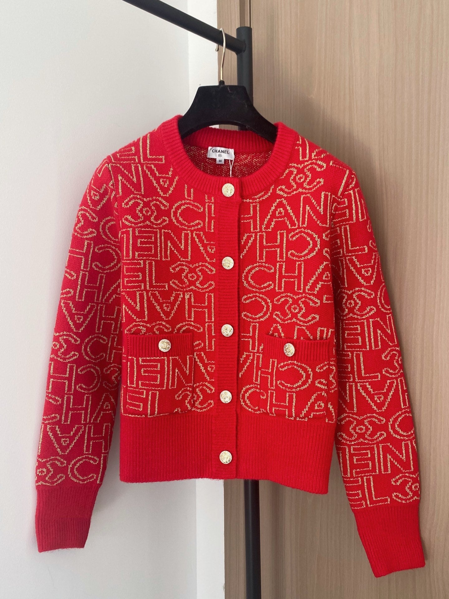 Chanel 2025 Cardigan Red Cashmere 00289