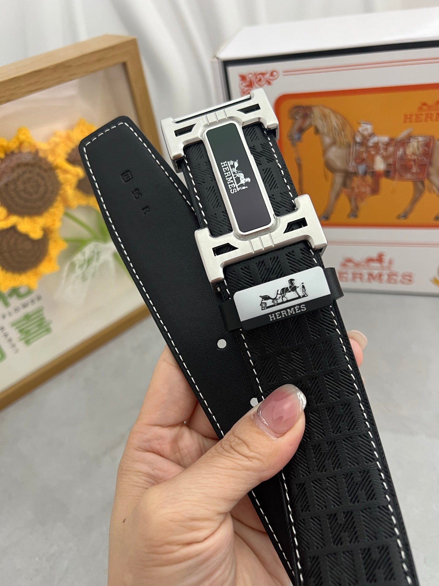 HM Constance Belt 38mm Black Cowhide Sliver Buckle 619788