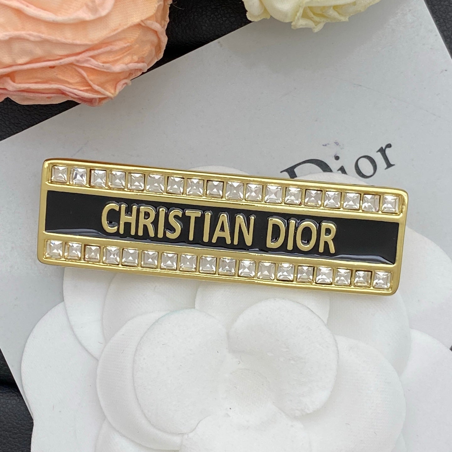 CD Brooch 208573
