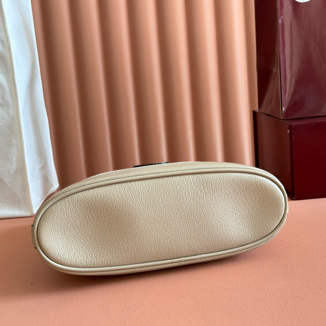 GG 2025 Interlocking G Large 25cm Bag Beige Canvas Leather 273678