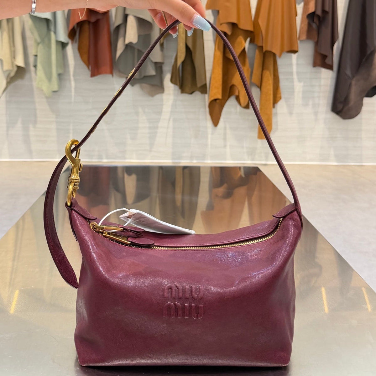 MiuMiu 2026 Amaranth Spirit Bag 22cm Suede Leather