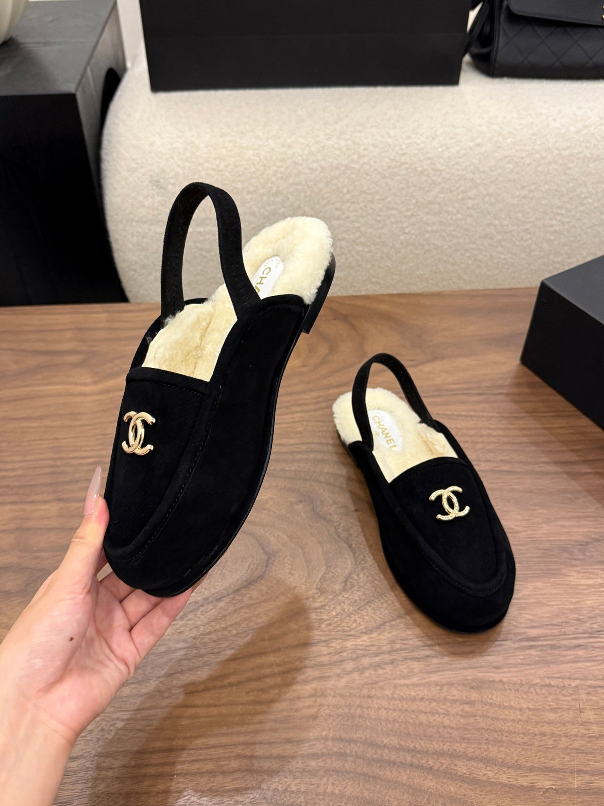 Chanel 2026 CC Logo Slingback Suede And Wool 122671