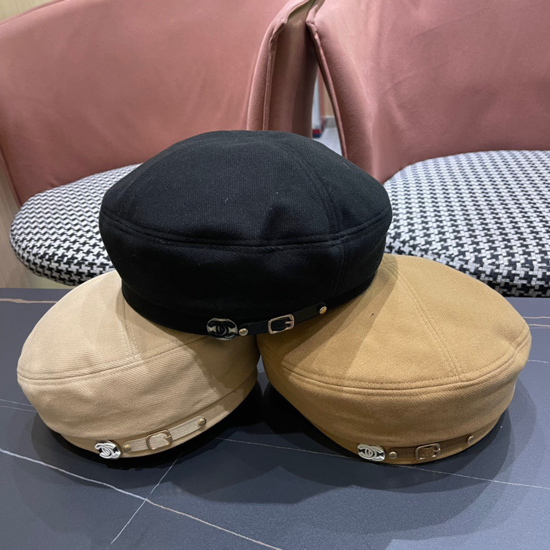 BERET HAT IN PEANUT BROWN FABRIC 419383