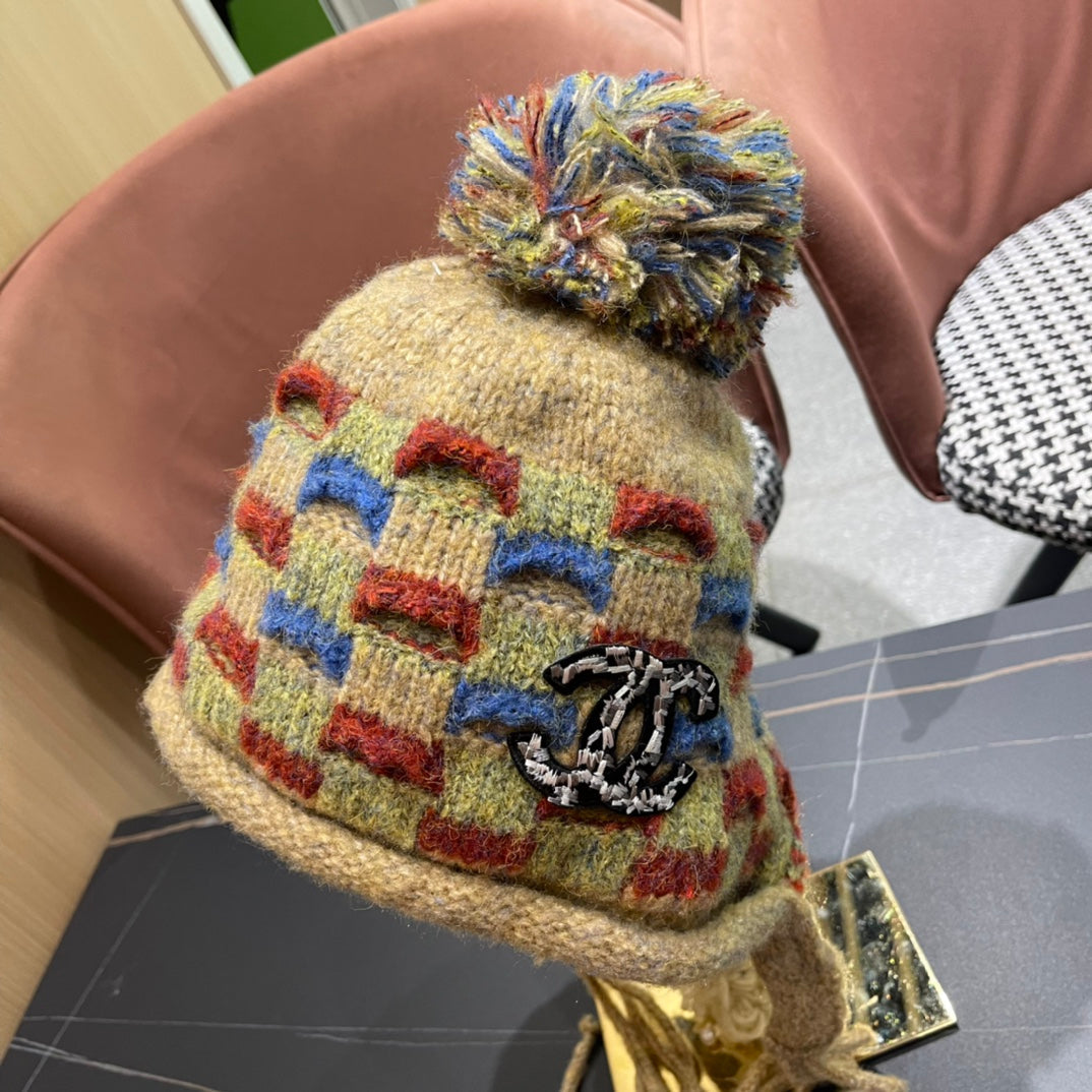 KNITTED WOOL HAT COLORFUL 425765