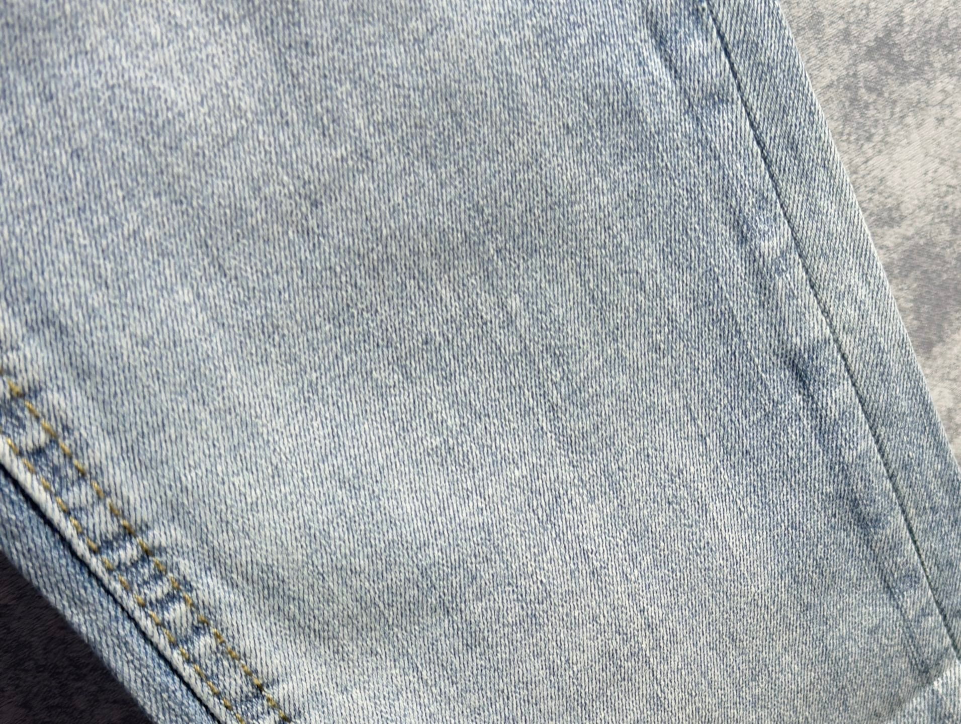 Fendi 2026 Men's Jeans Light Blue Denim 737200