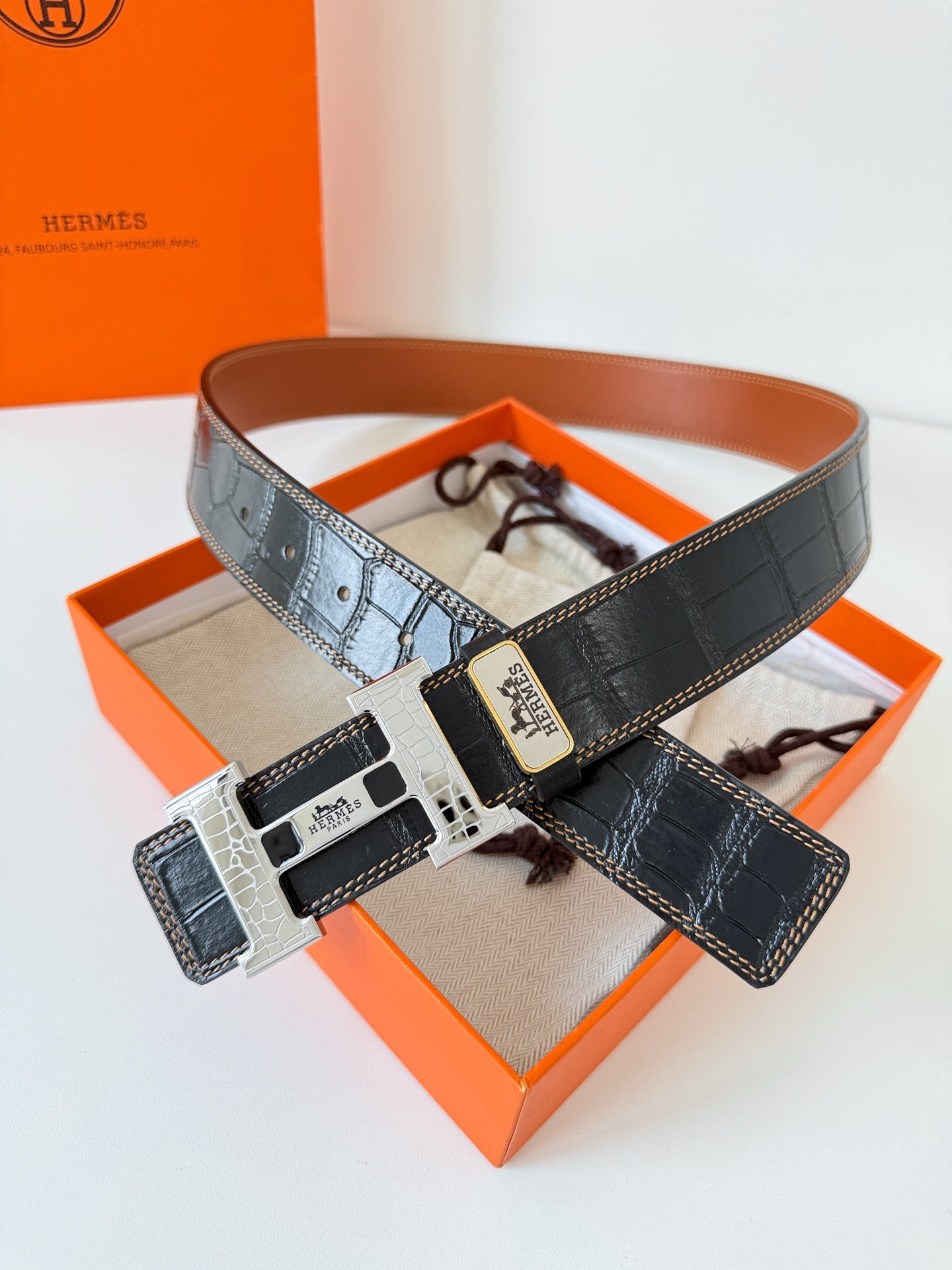 HM Constance Belt 38mm Black Brown Cowhide Gold Buckle 620048