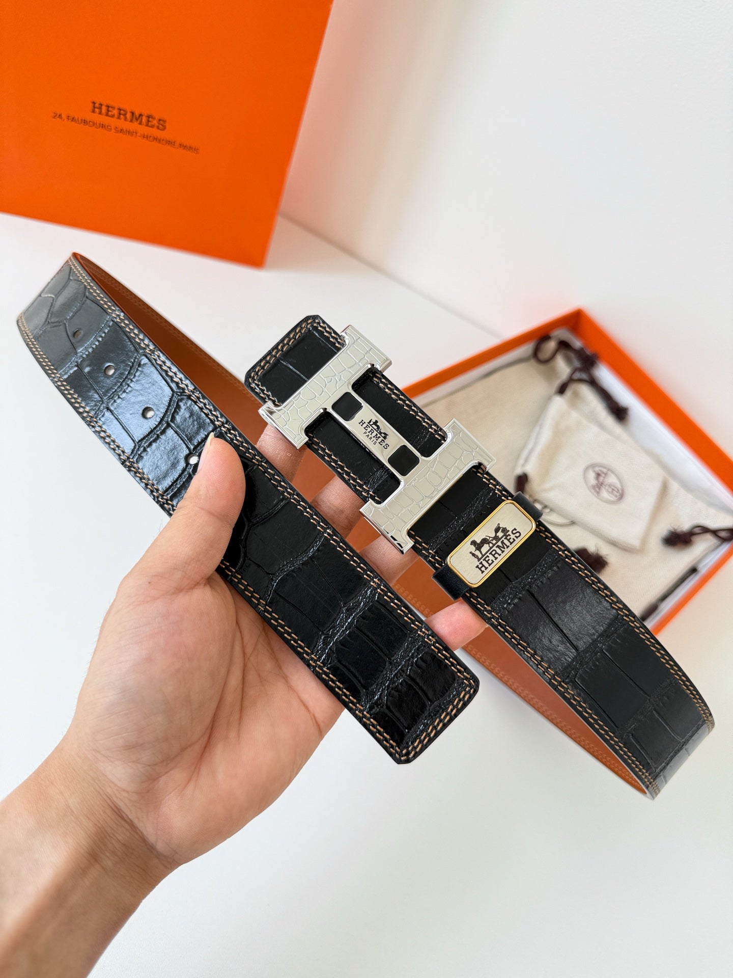 HM Constance Belt 38mm Black Brown Cowhide Gold Buckle 620048