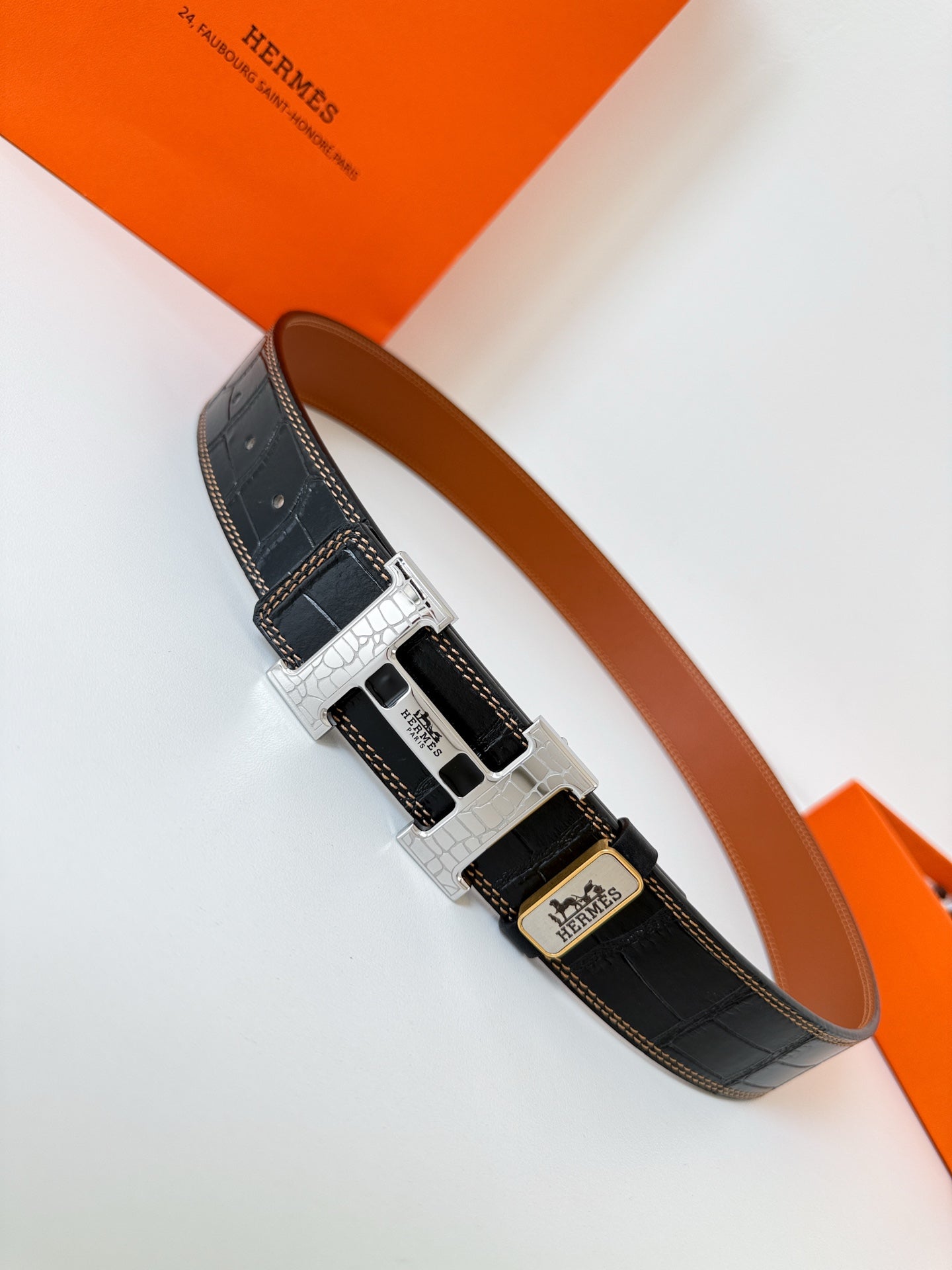 HM Constance Belt 38mm Black Brown Cowhide Gold Buckle 620048