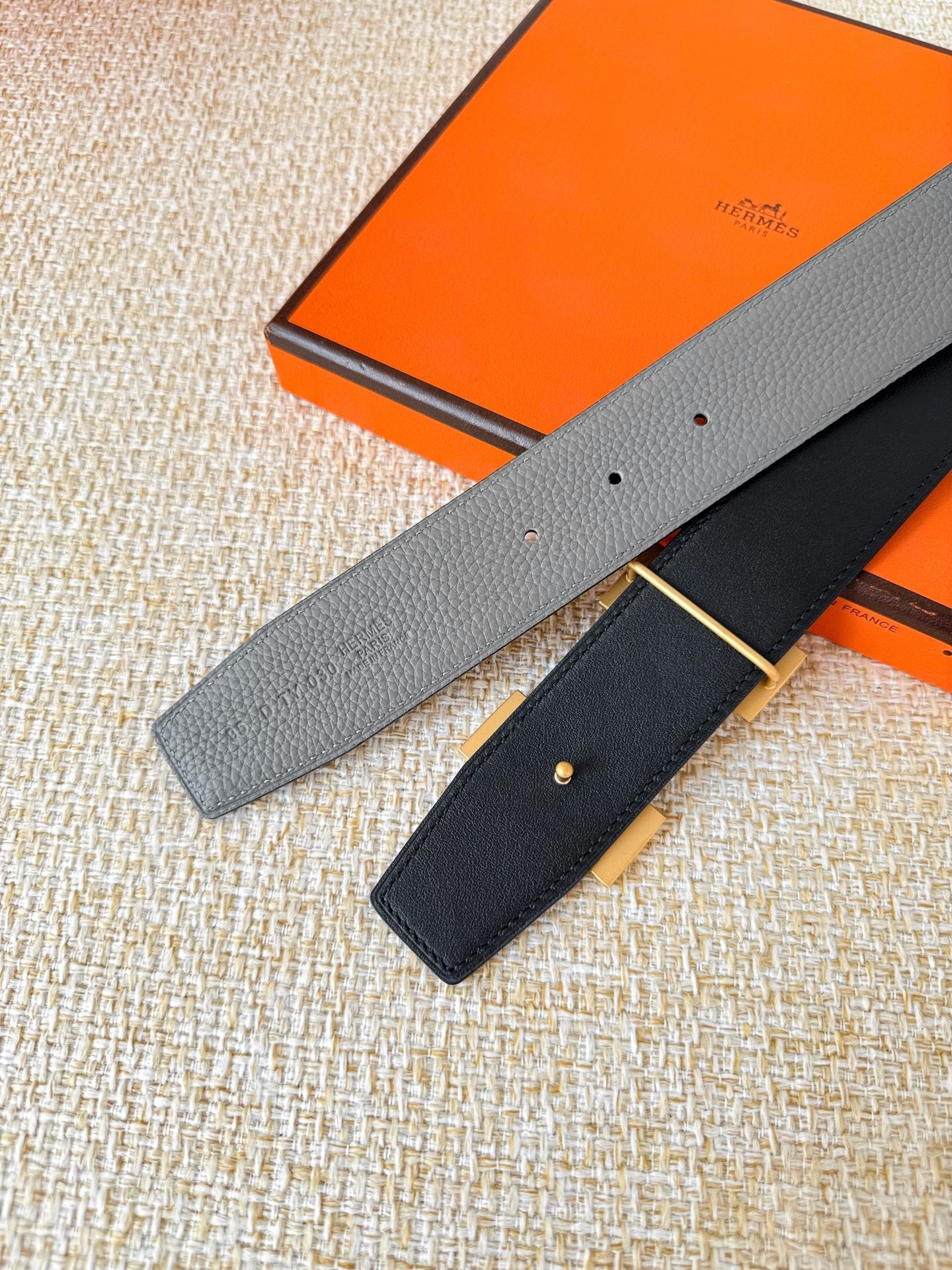 HM Constance Belt 38mm Gray Black Cowhide Gold Buckle 619783