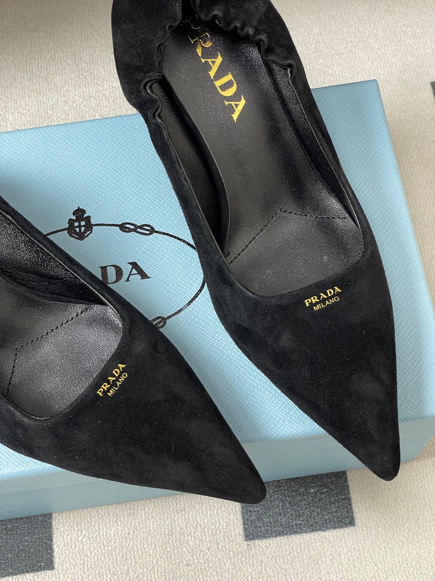 PRA 26SS Pointed Toe Heels Black Suede 593834