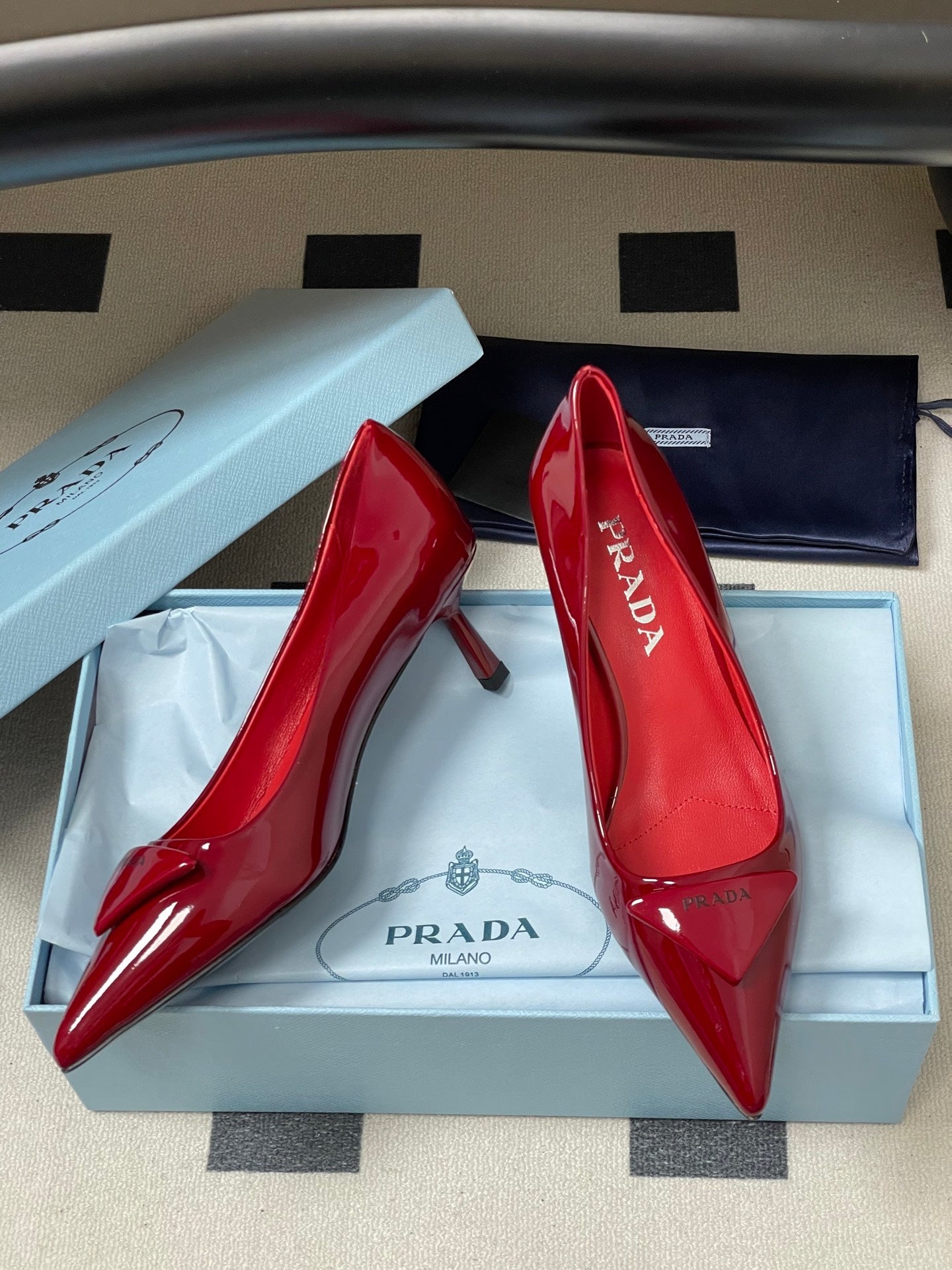 PRA 26SS Pointed Toe Heels Red Patent Leather 593835
