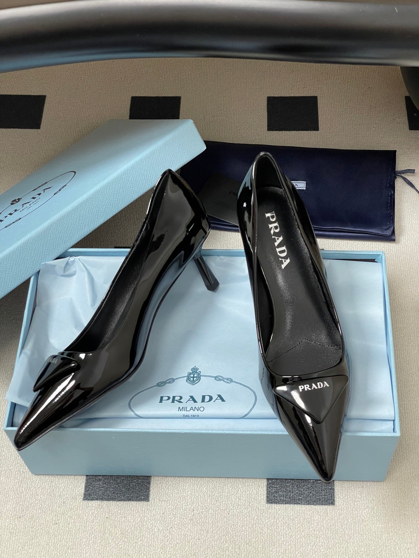 PRA 26SS Pointed Toe Heels Black Patent Leather 593837