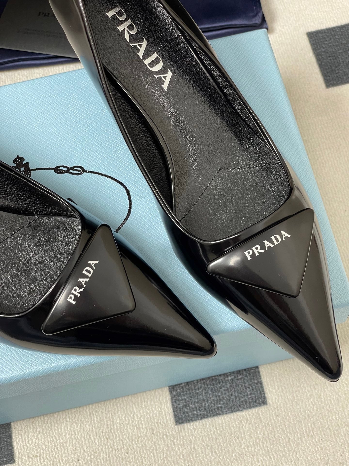 PRA 26SS Pointed Toe Heels Black Leather 593840