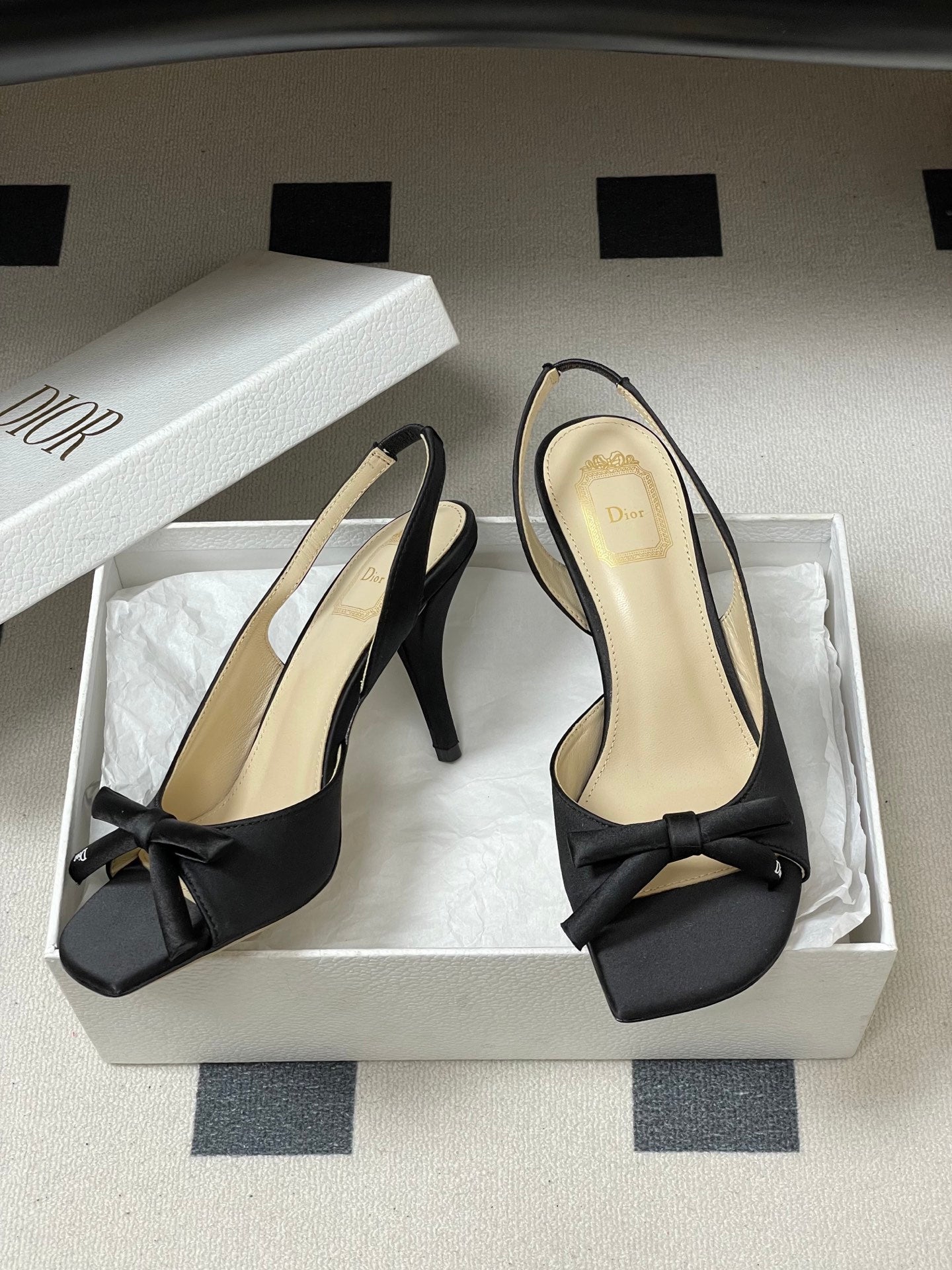 CD 26 Slingback 85 Black Leather Silk 593606