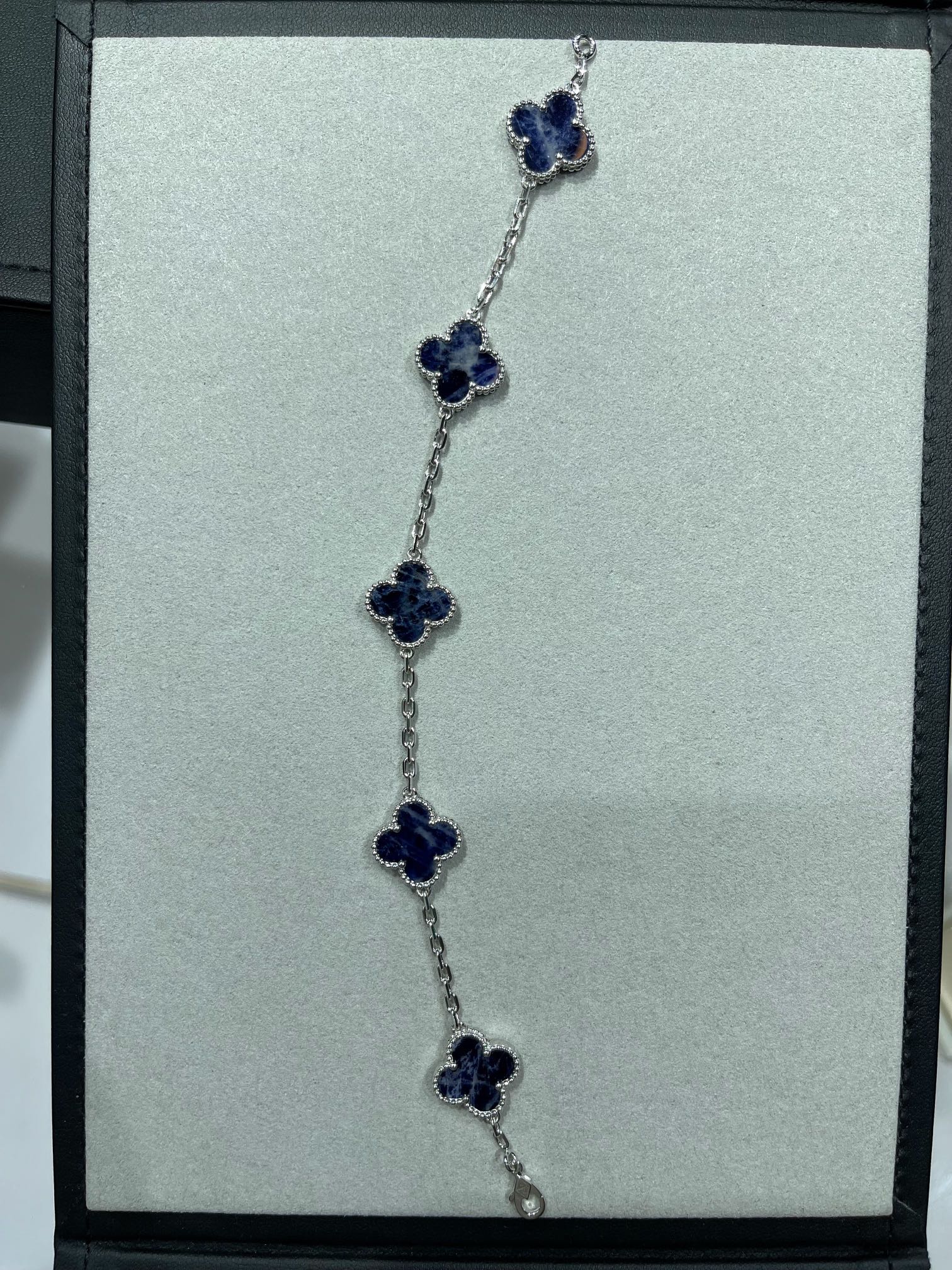 VCA Clover Deep Blue 5 Motifs Sliver Bracelet