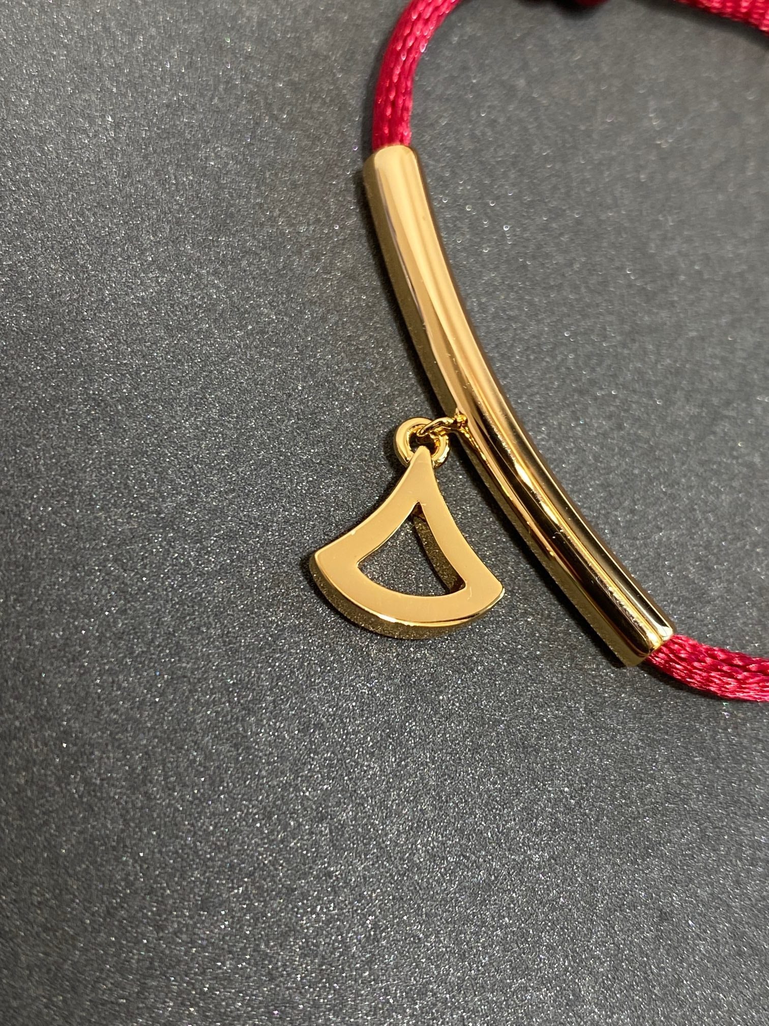 BVL 1 MOTIF LUCKY RED BRACELET GOLD