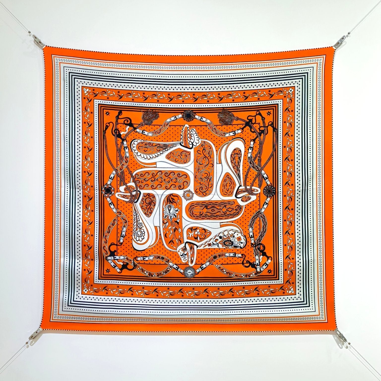 HM 26ss Amazon  Scarf 90 Orange White Twill Silk 132412