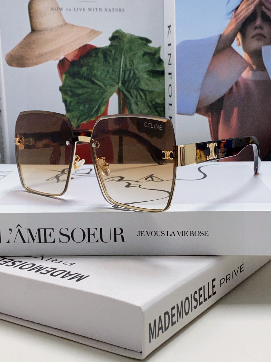 TRIOMPHE SQUARE SUNGLASSES 552781 IN HAVANA ACETATE