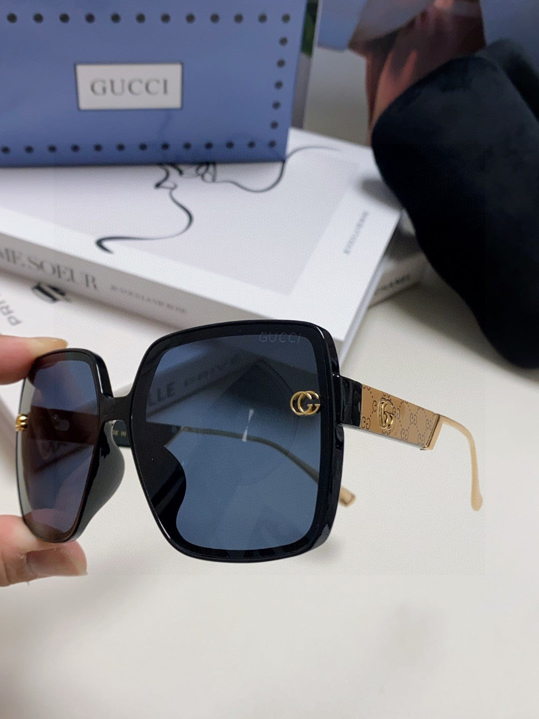 SQUARE FRAME SUNGLASSES  567447 IN ACETATE