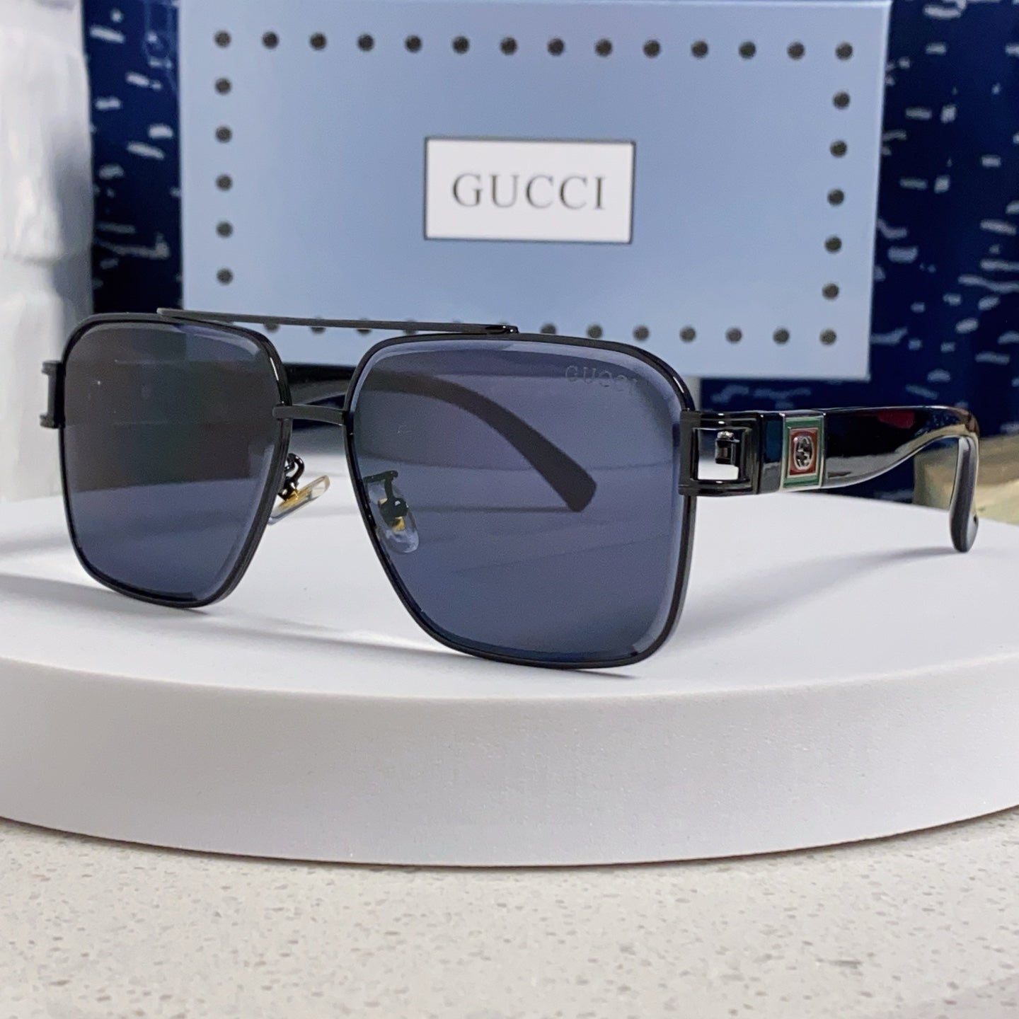 SQUARE FRAME SUNGLASSES 576906 IN METAL