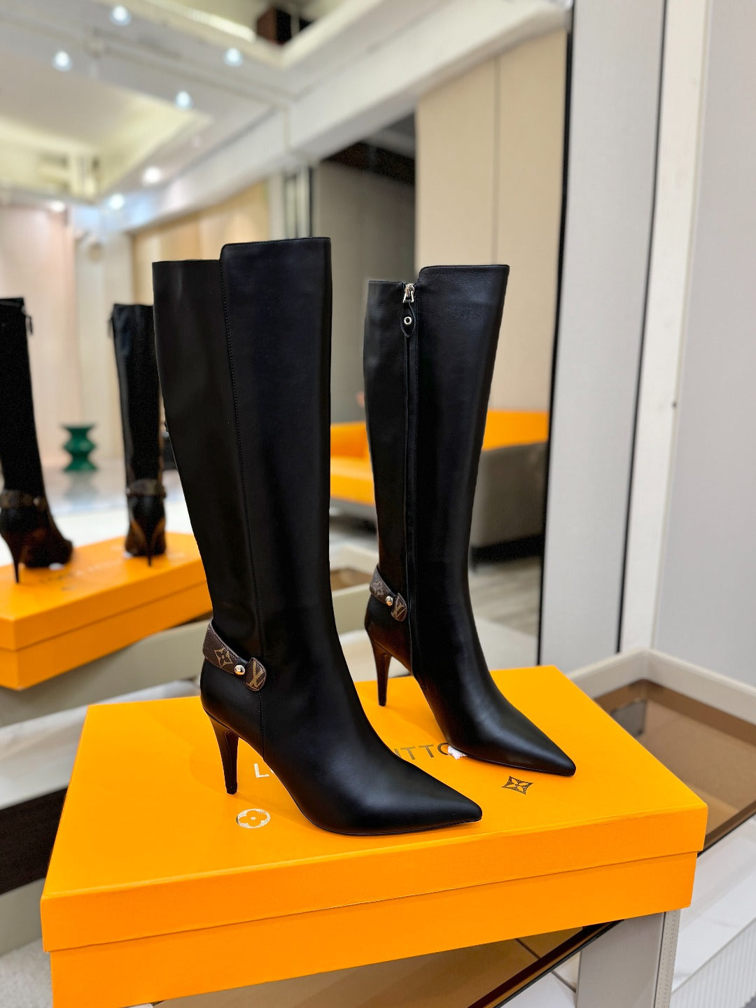 LV 25 Long Boots 90 Black Calfskin 573875