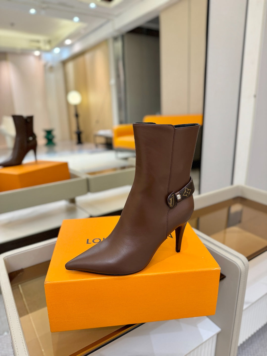 LV 25 Runway Ankle Boots 90 Brown Calfskin 573864
