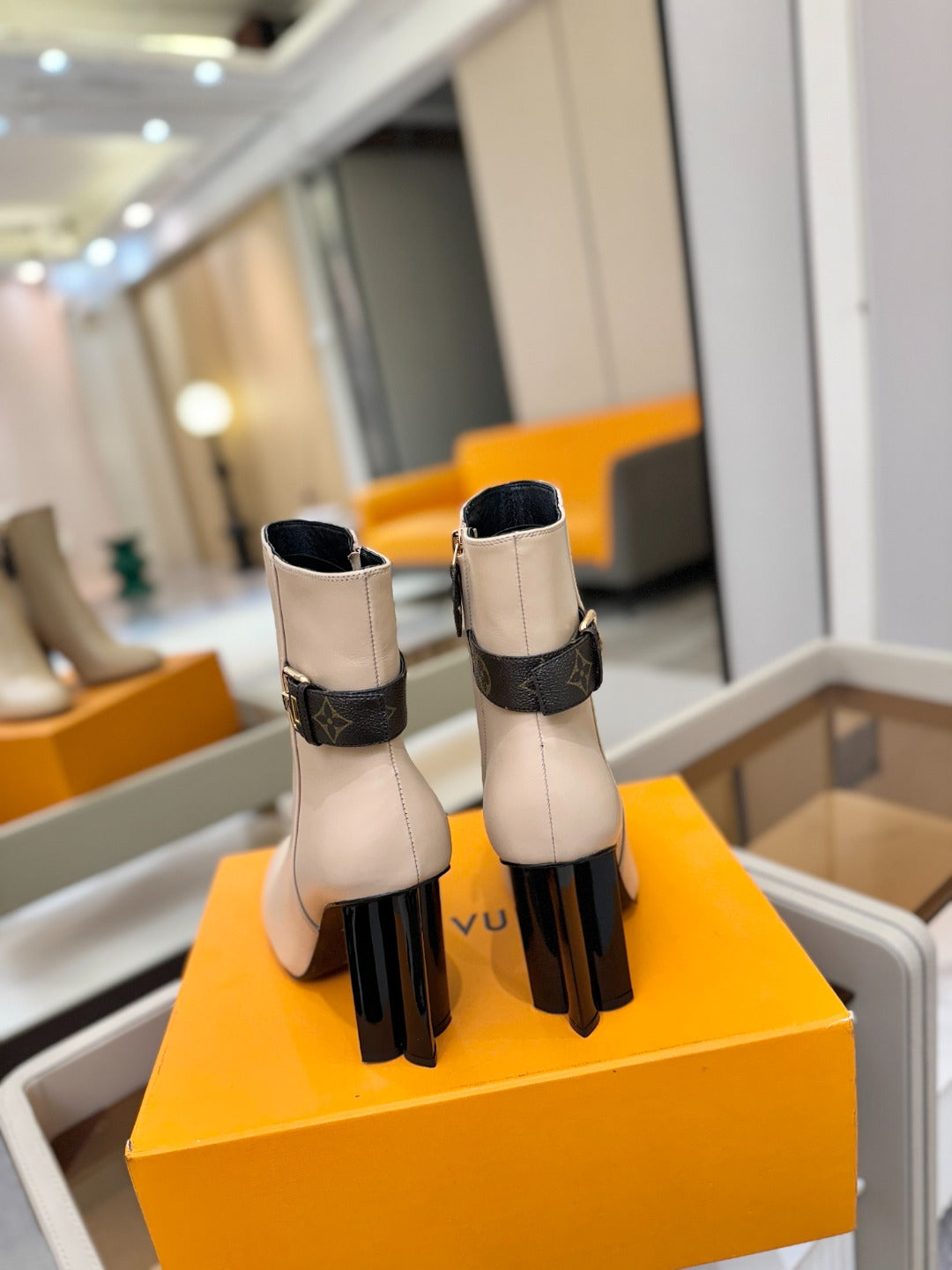LV 25 Runway Ankle Boots 100 Beige Calfskin Mix Belt 573871