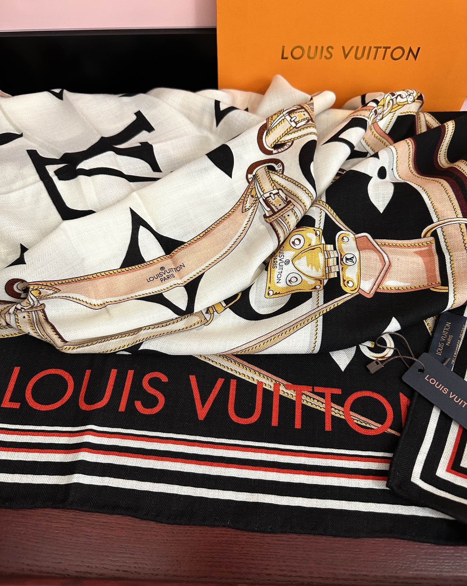 LV Scarf 140cm Black Beige White Silk Cashmere 968683