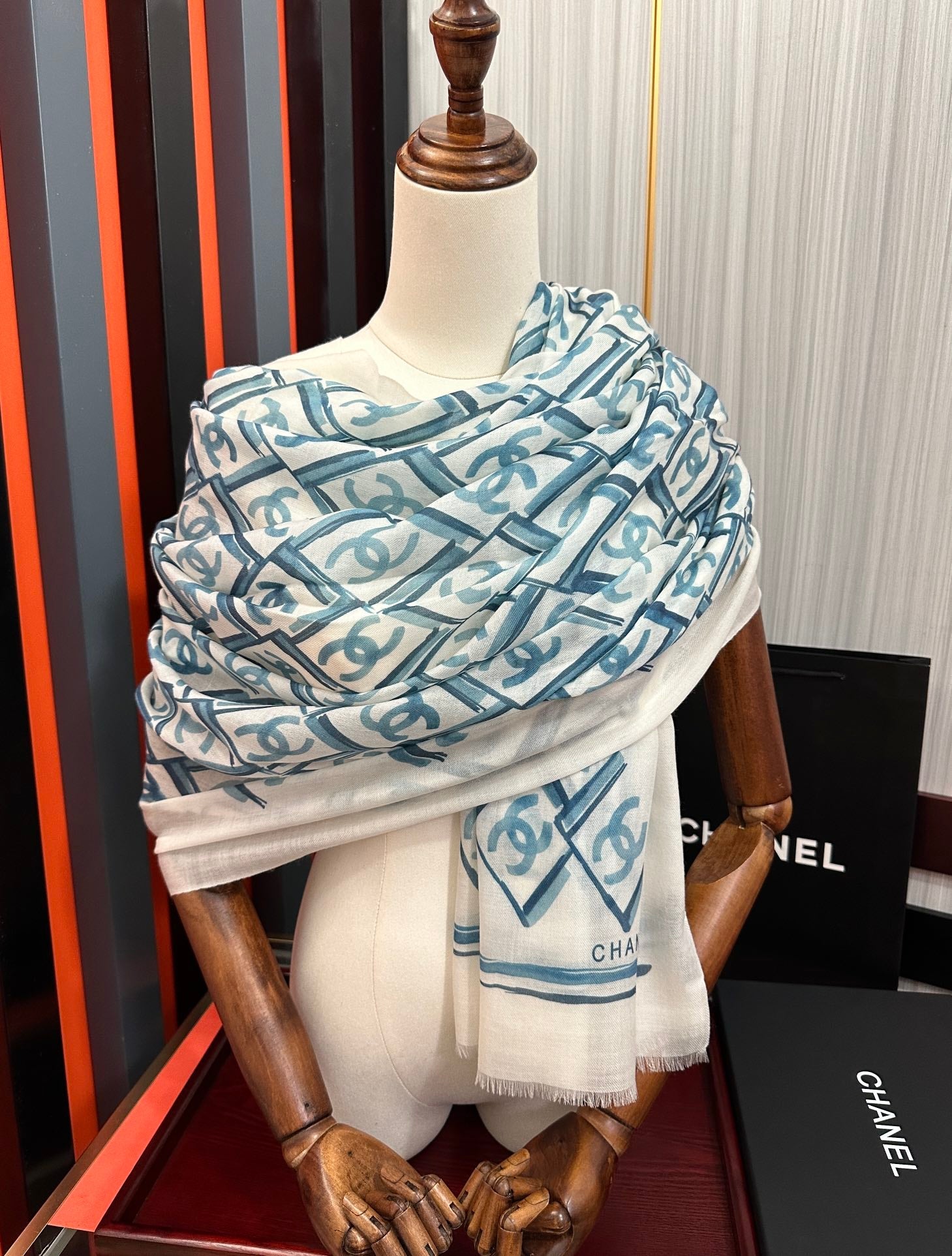 LV Latest Style Scarf 200cm White Blue Cashmere 970872