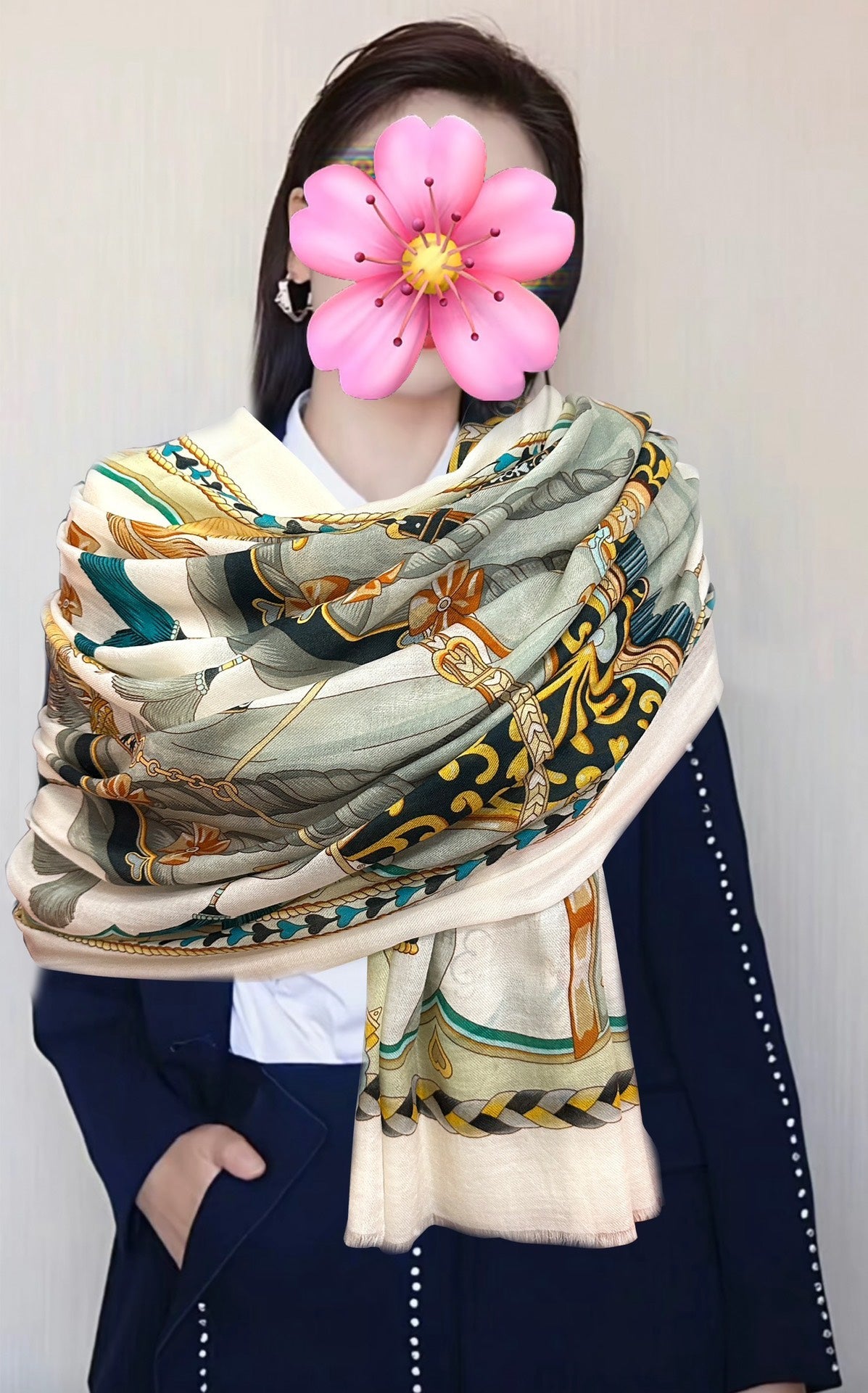 HM 25s Scarf 200cm White Beige Blue  Cashmere 976425