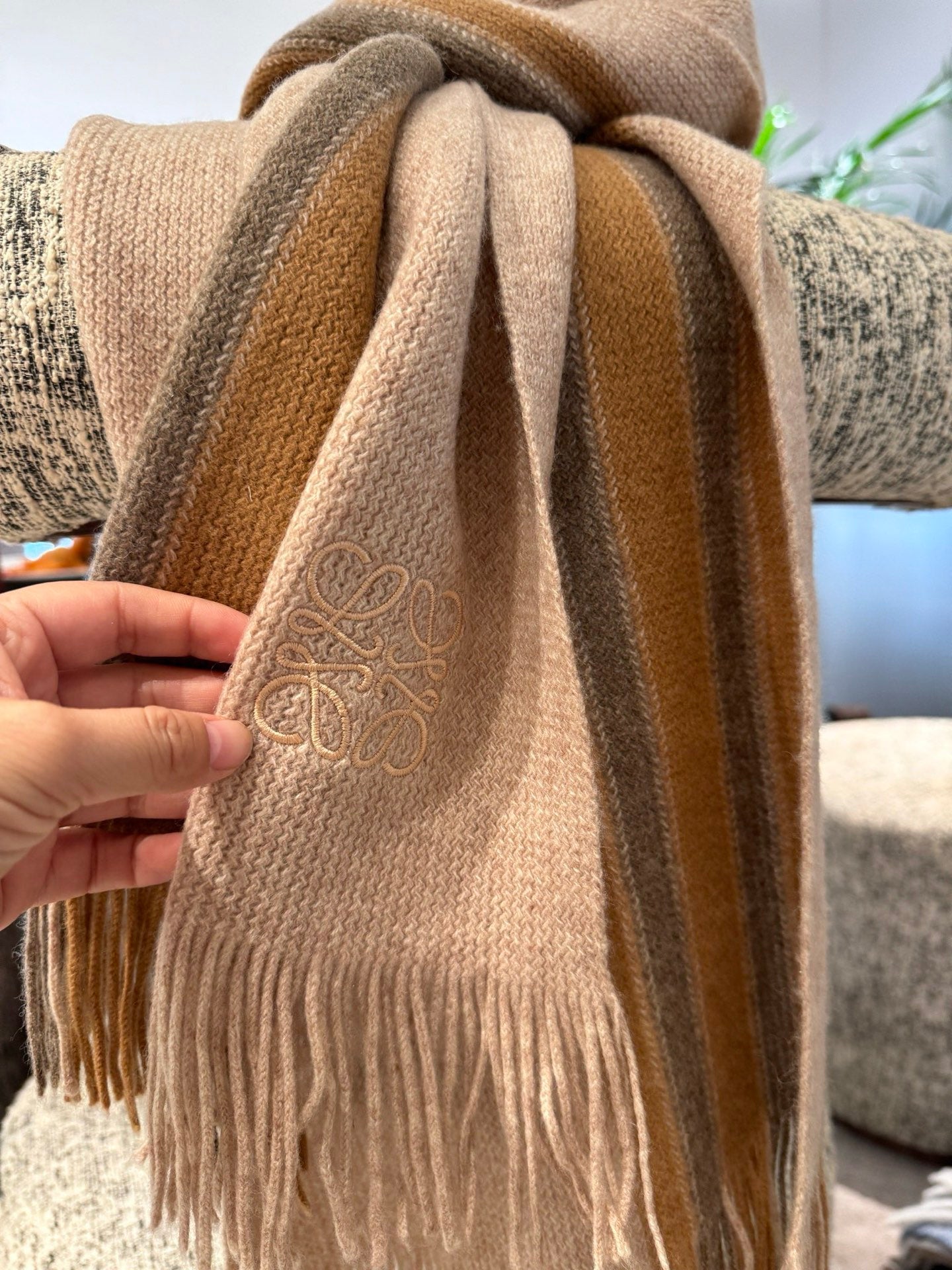 Loewe Scarf 180CM  Beige Camel Cashmere 968539